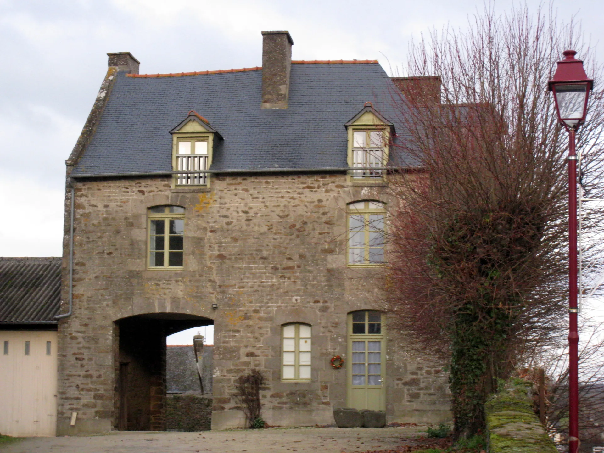 Etang de la Borniere à Mesnil-Roc'h — À 3,1 km du lac