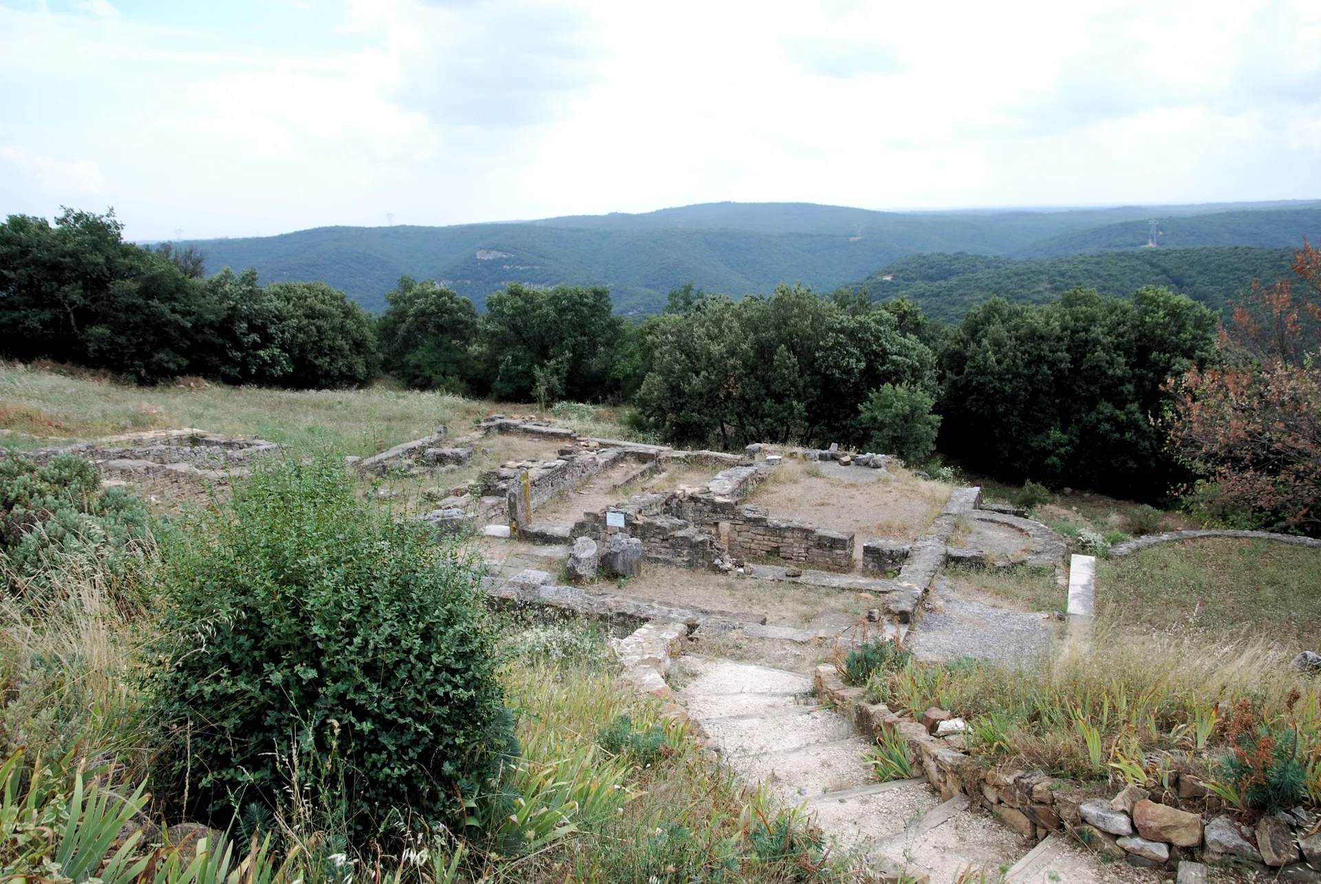 Étang de La Capelle à La Capelle-et-Masmolène — À 4,0 km du lac