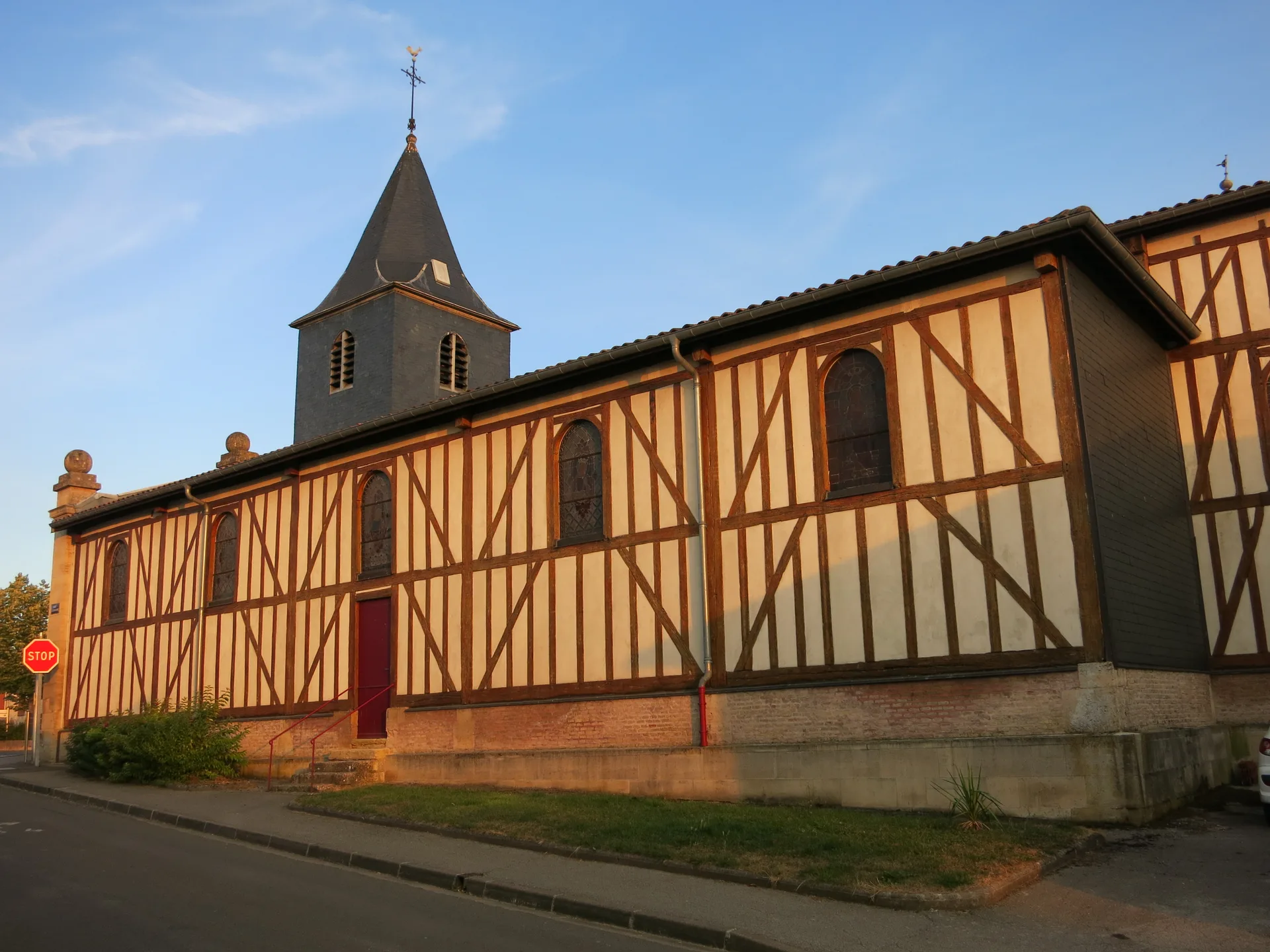 Etang de la Grande R à Givry-en-Argonne — À 3,3 km du lac