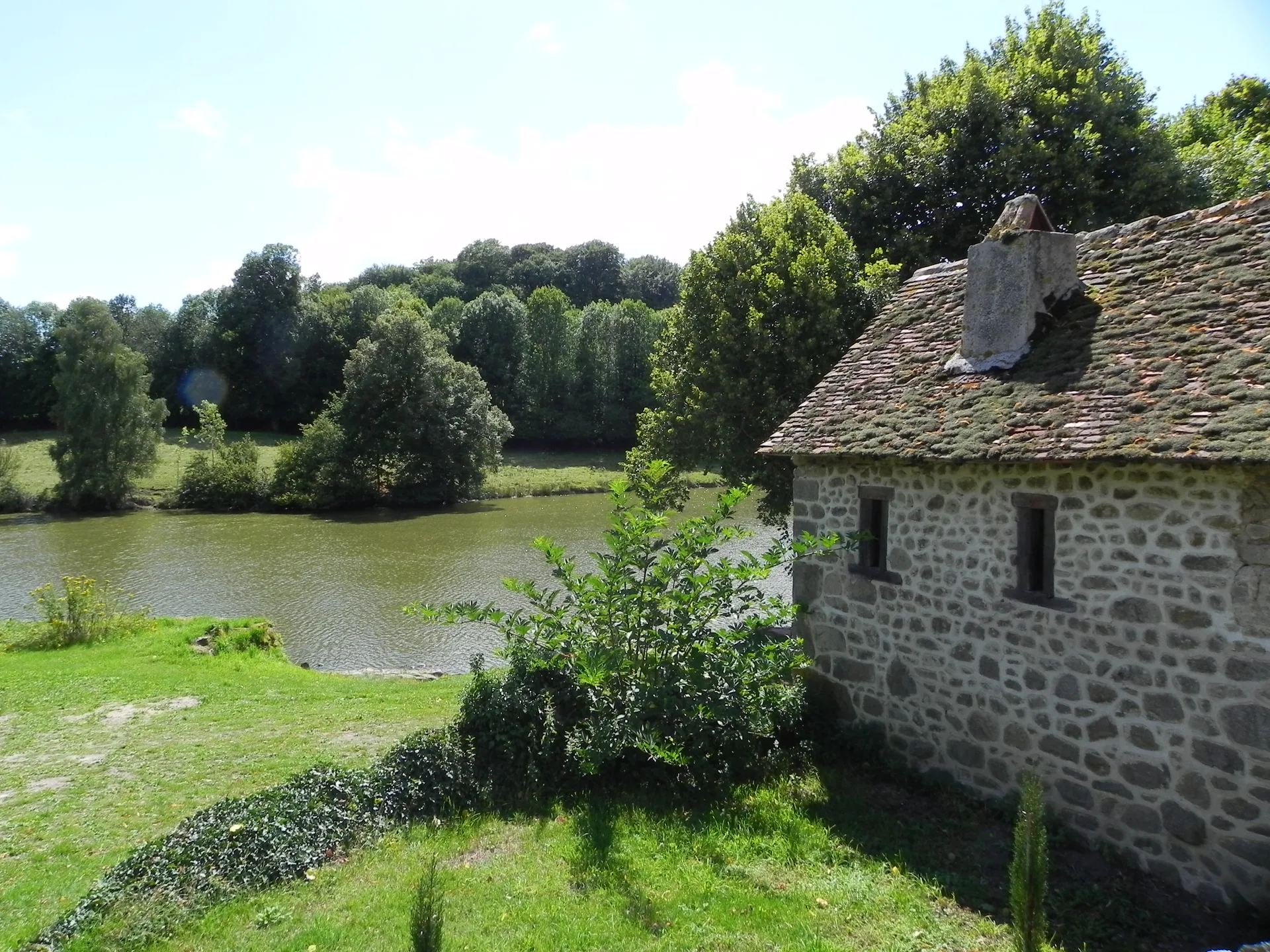 Etang de la Niaiserie à Saint-Chabrais — À 3,6 km du lac