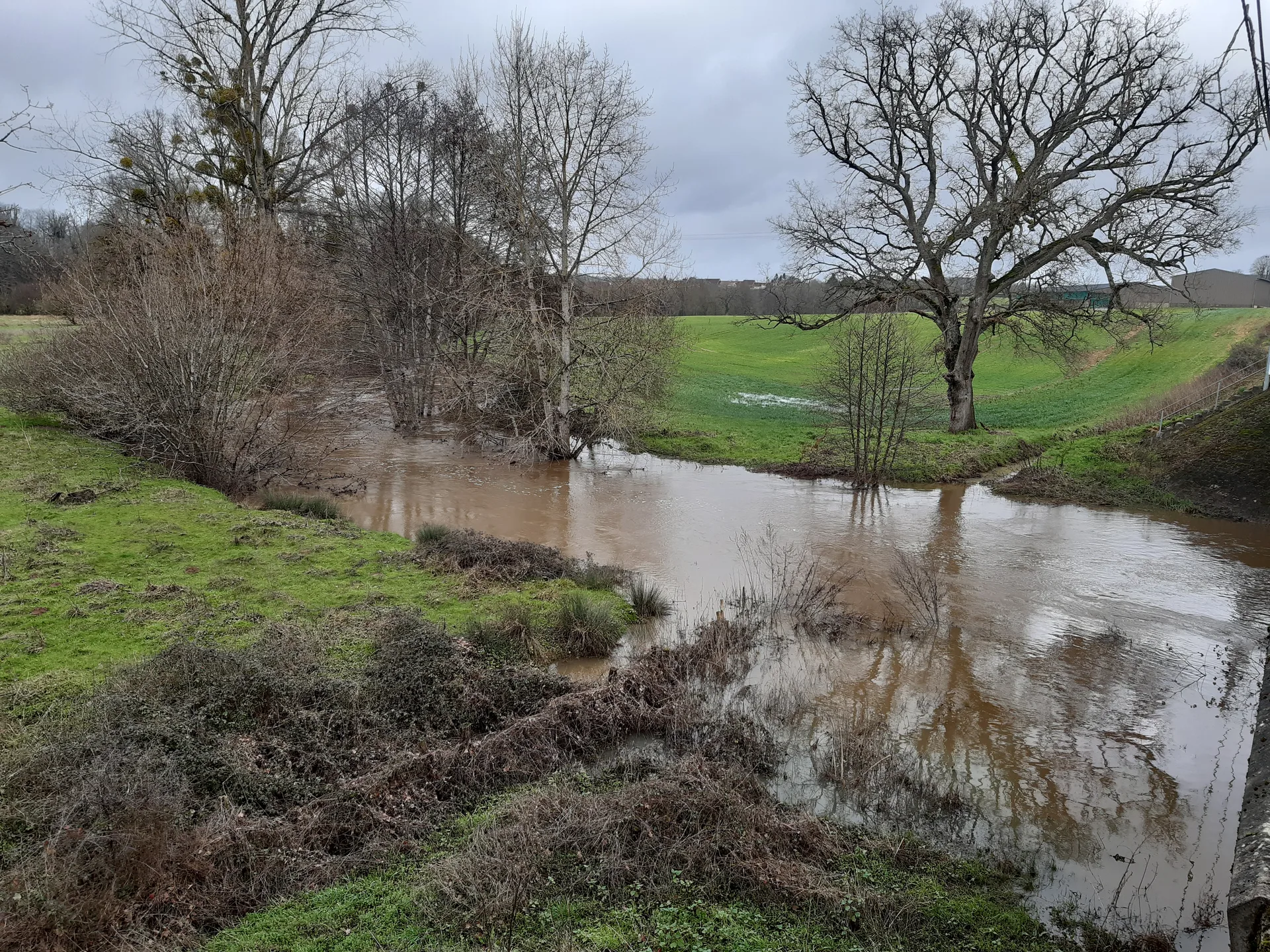 Etang de La Roche Chevreux à Lignac — À 1,9 km du lac