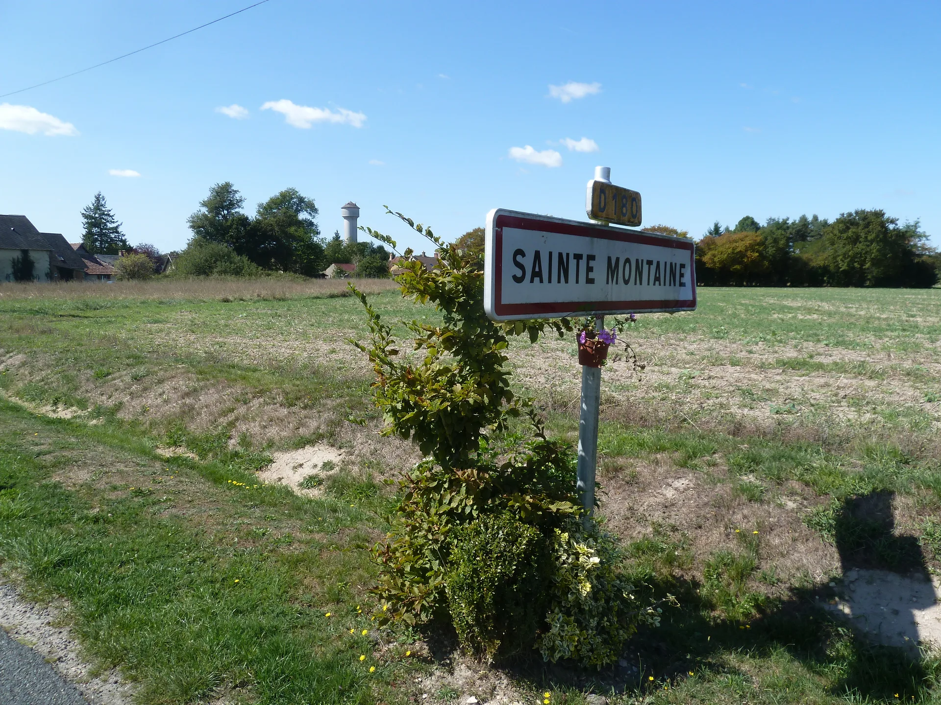 Etang de la Route à Sainte-Montaine — À 2,7 km du lac