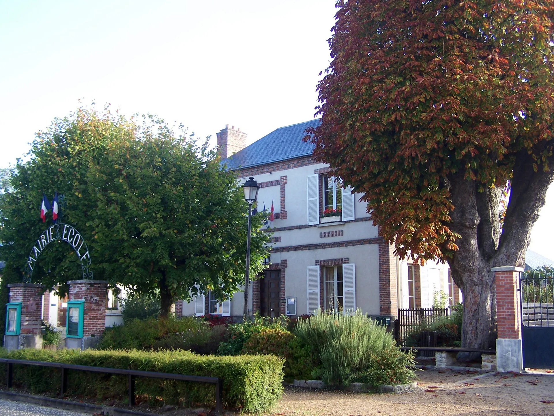 Etang de la Tour à Vieille-Église-en-Yvelines — À 1,4 km du lac