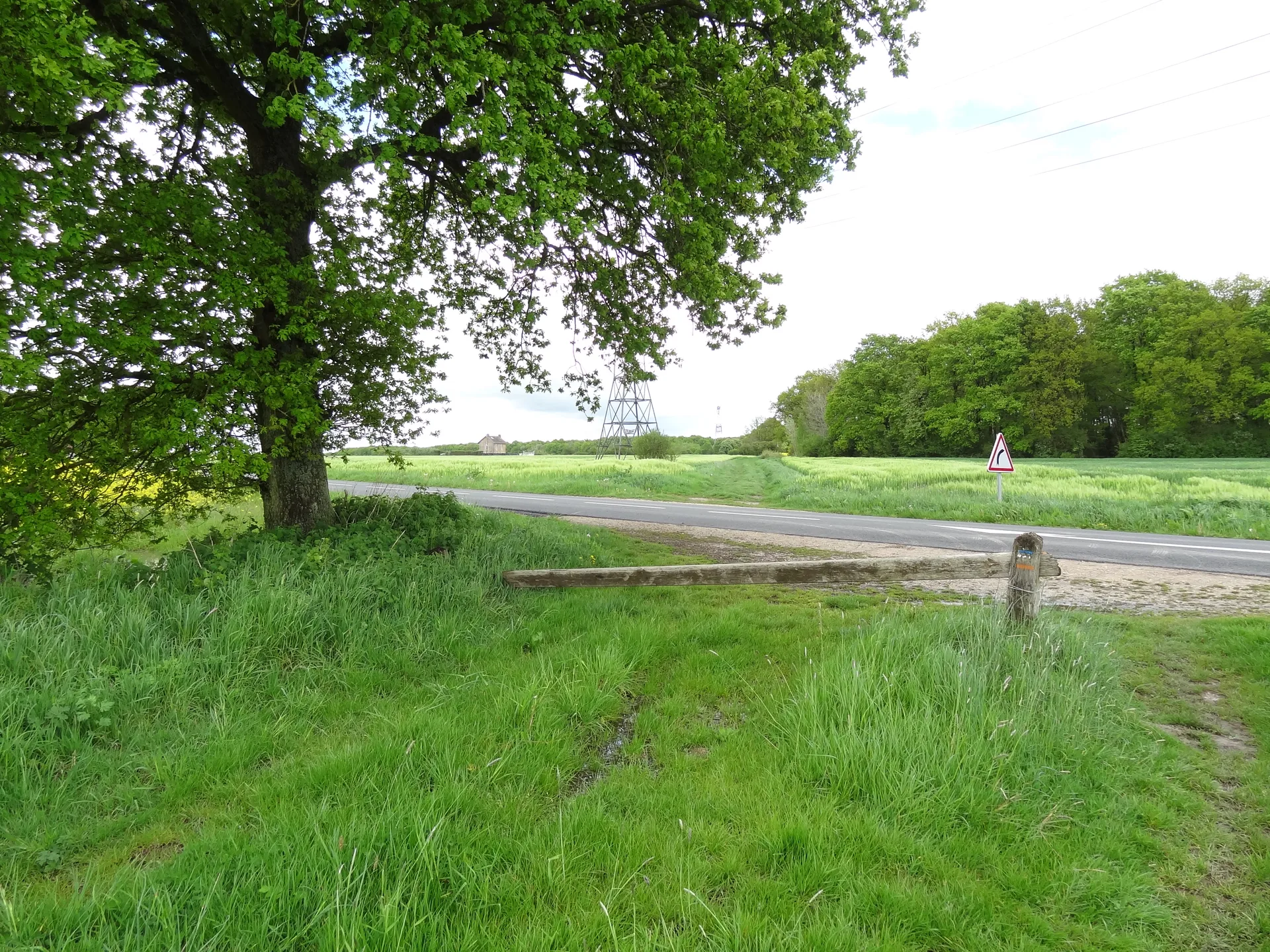 Etang de la Tour à Vieille-Église-en-Yvelines — À 2,7 km du lac