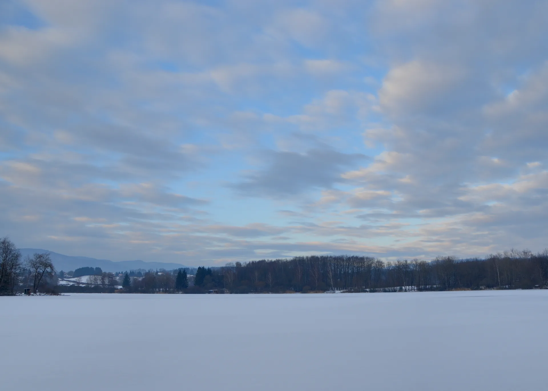 Etang de la Veronne à Sermamagny — À 329 m du lac