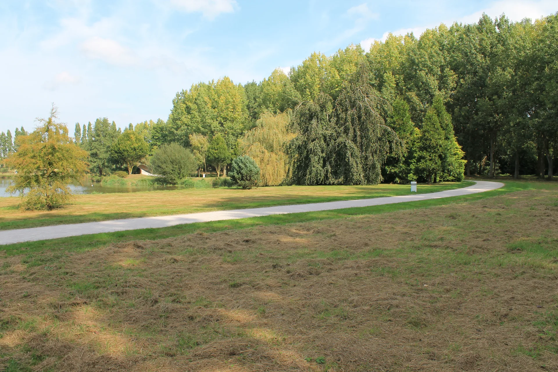 Etang de La Ville Gaudu à Lamballe-Armor — Sur le lac