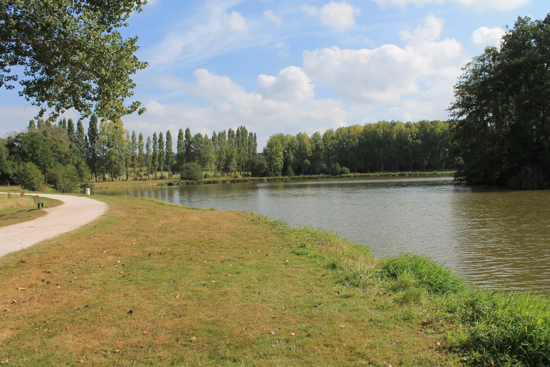 Etang de La Ville Gaudu à Lamballe-Armor — À 237 m du lac