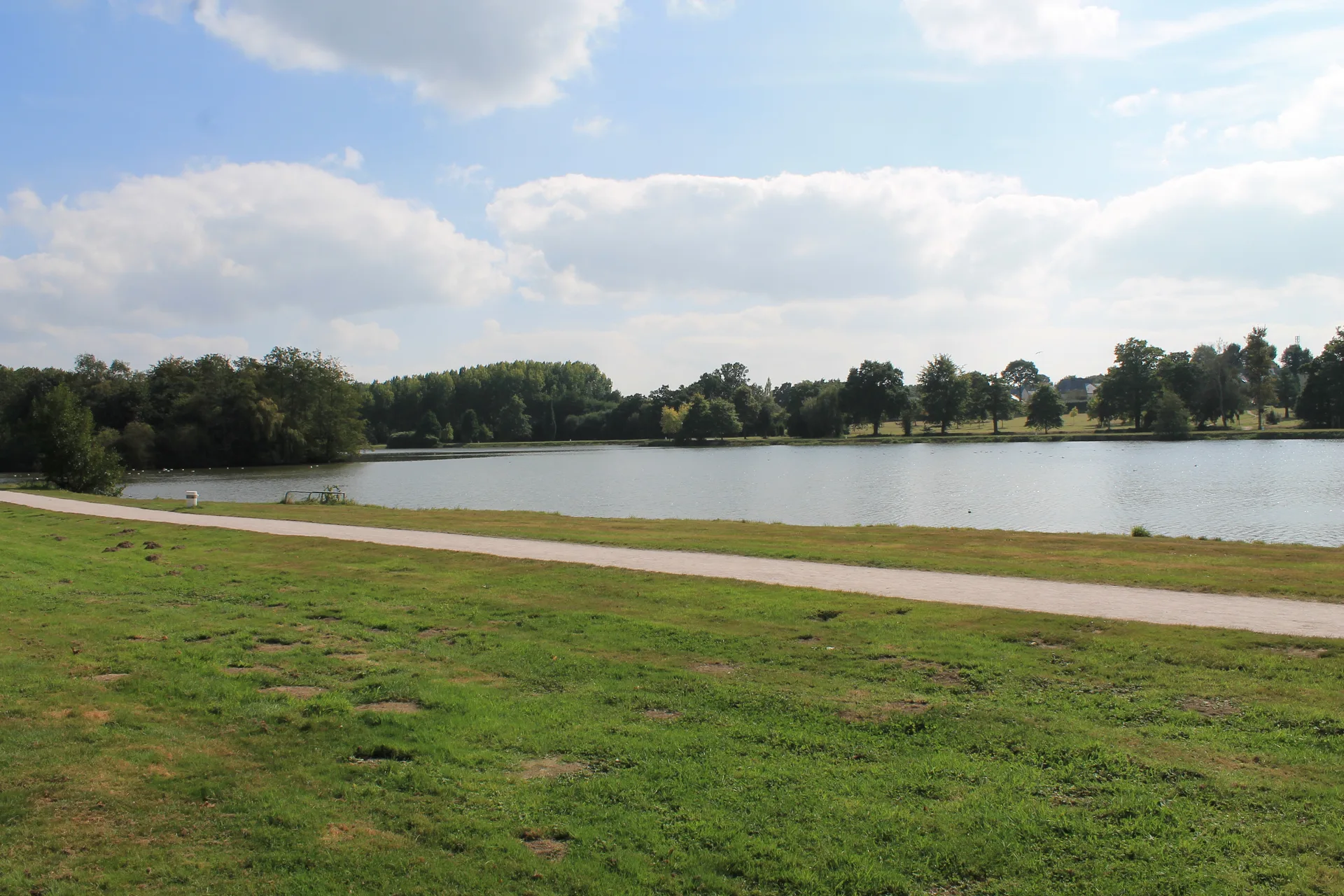 Etang de La Ville Gaudu à Lamballe-Armor — À 506 m du lac