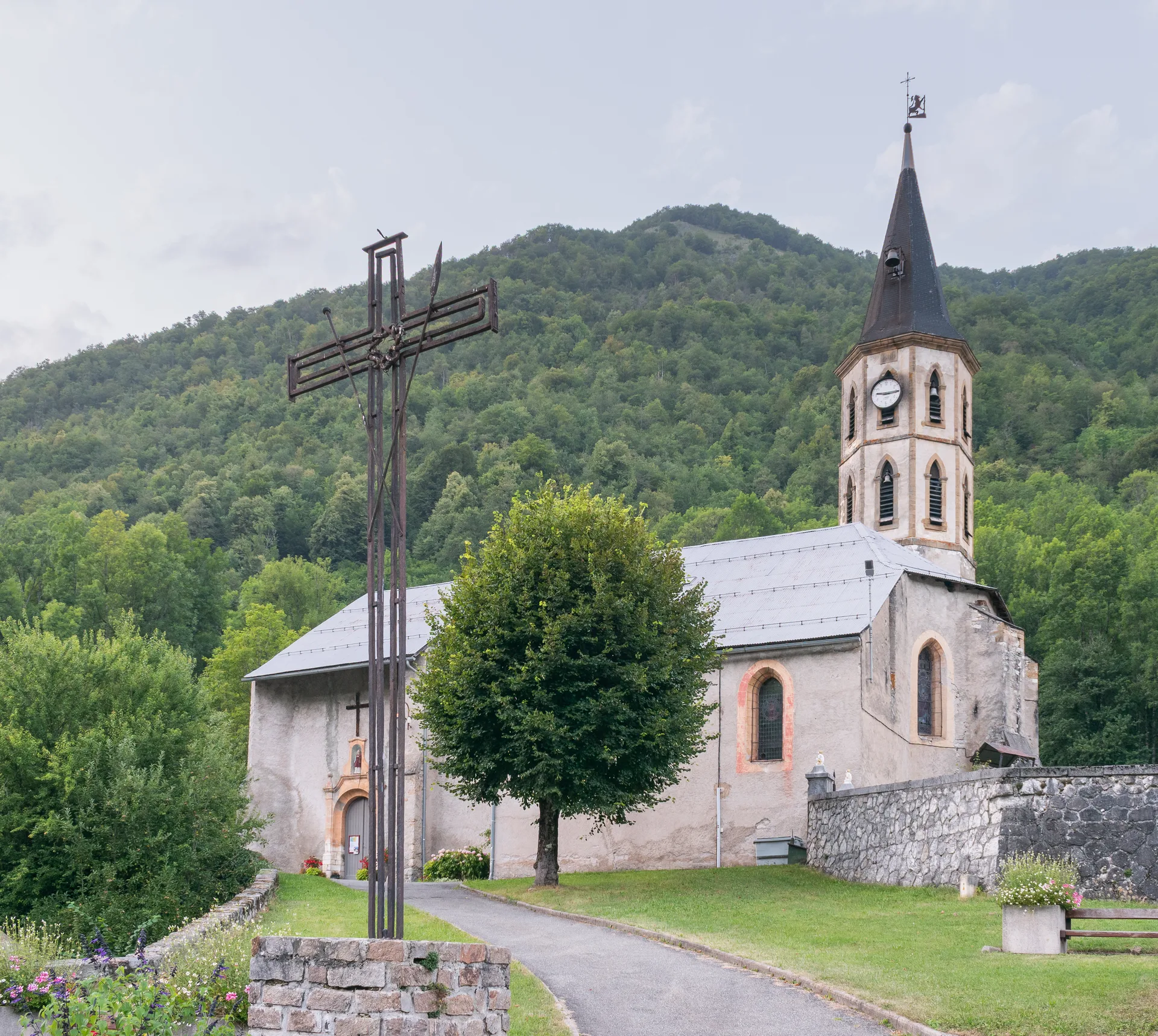 Étang de Lers à Le Port — À 3,6 km du lac