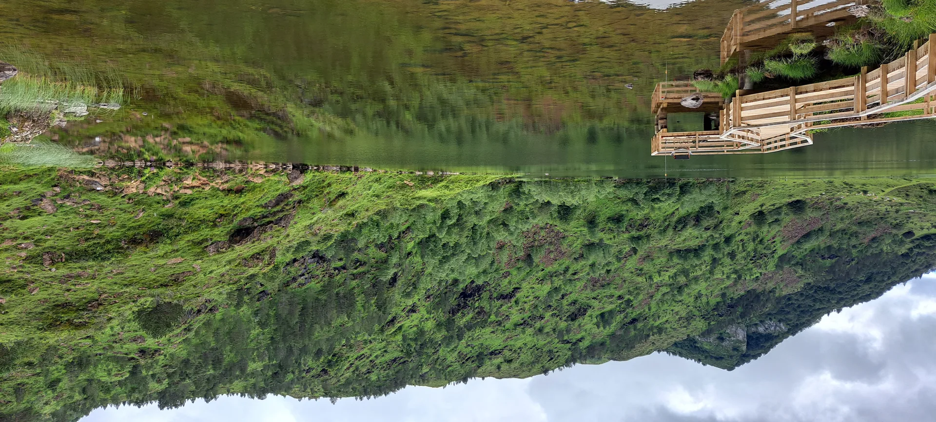 Étang de Lers à Le Port — À 285 m du lac