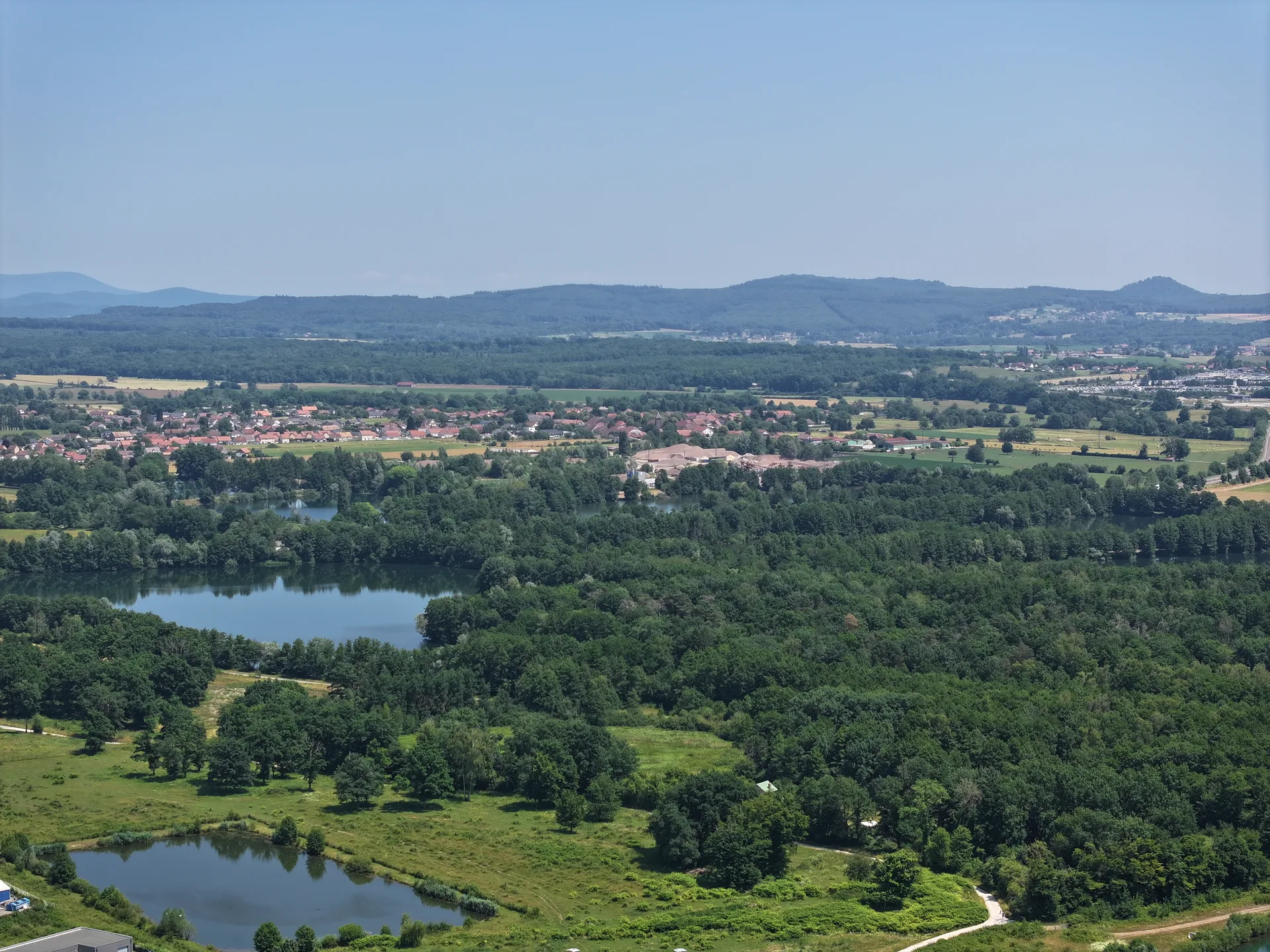 Etang de Lure à Lure — À 744 m du lac