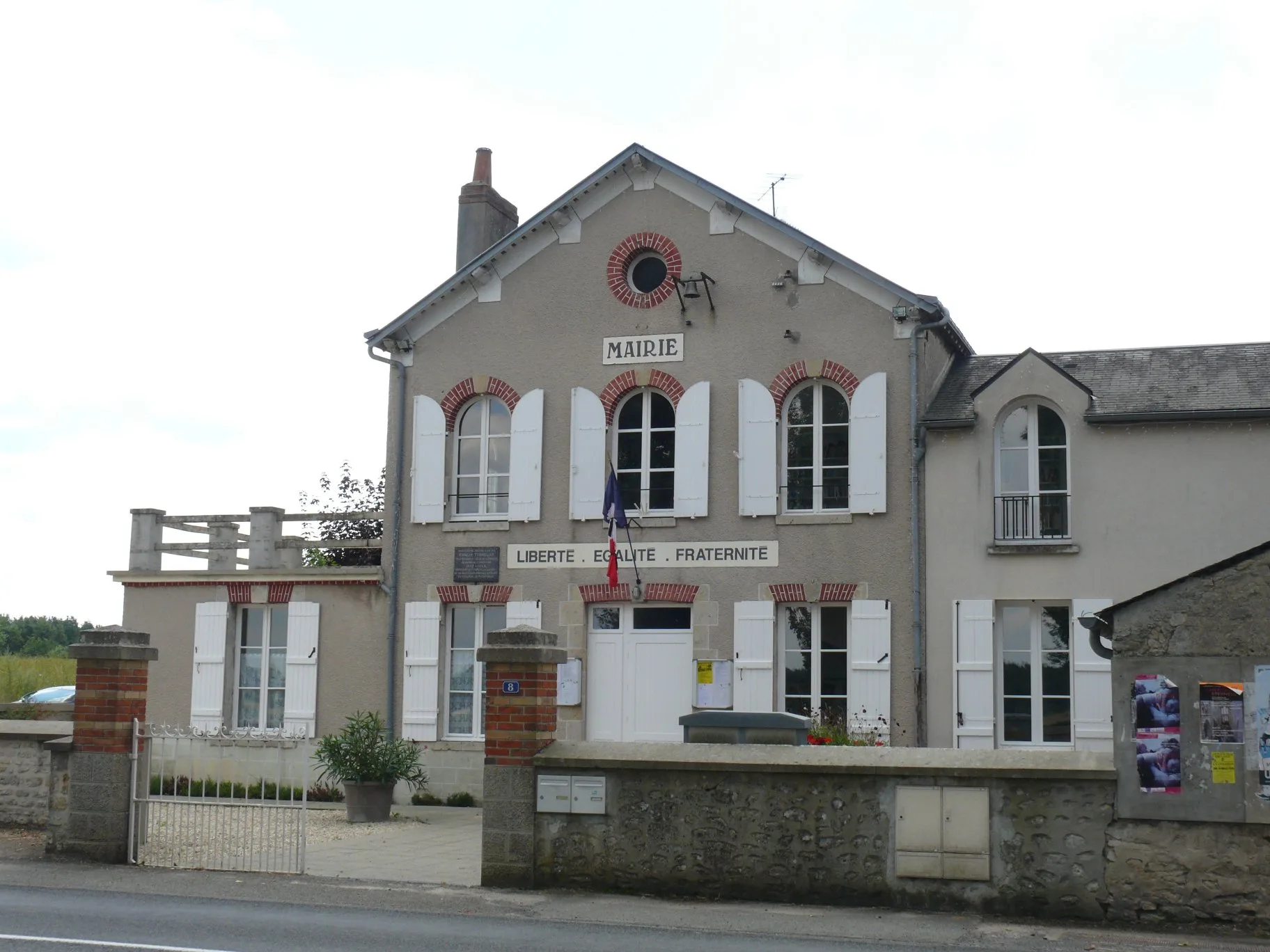 Etang de Madame à Courcy-aux-Loges — À 552 m du lac