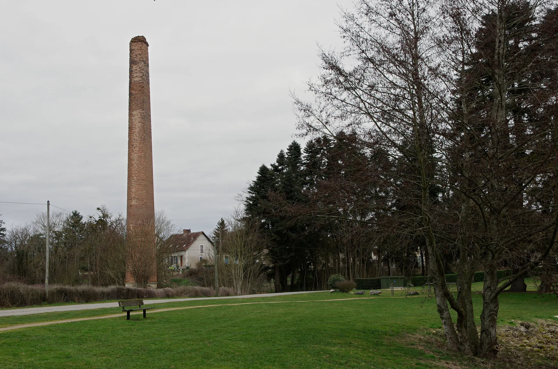 Etang de Mareuil à Mareuil-sur-Arnon — Sur le lac