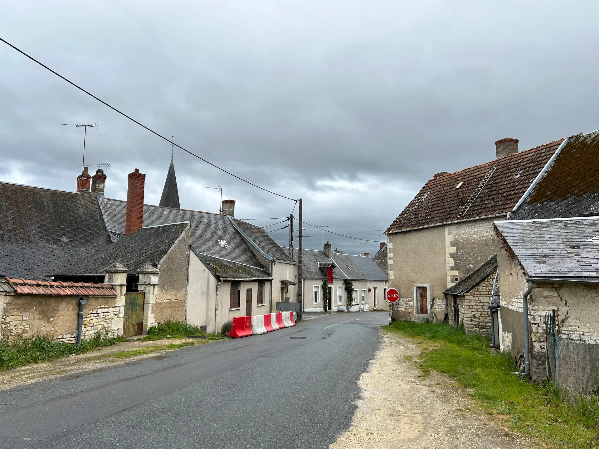 Etang de Mareuil à Mareuil-sur-Arnon — À 1,0 km du lac