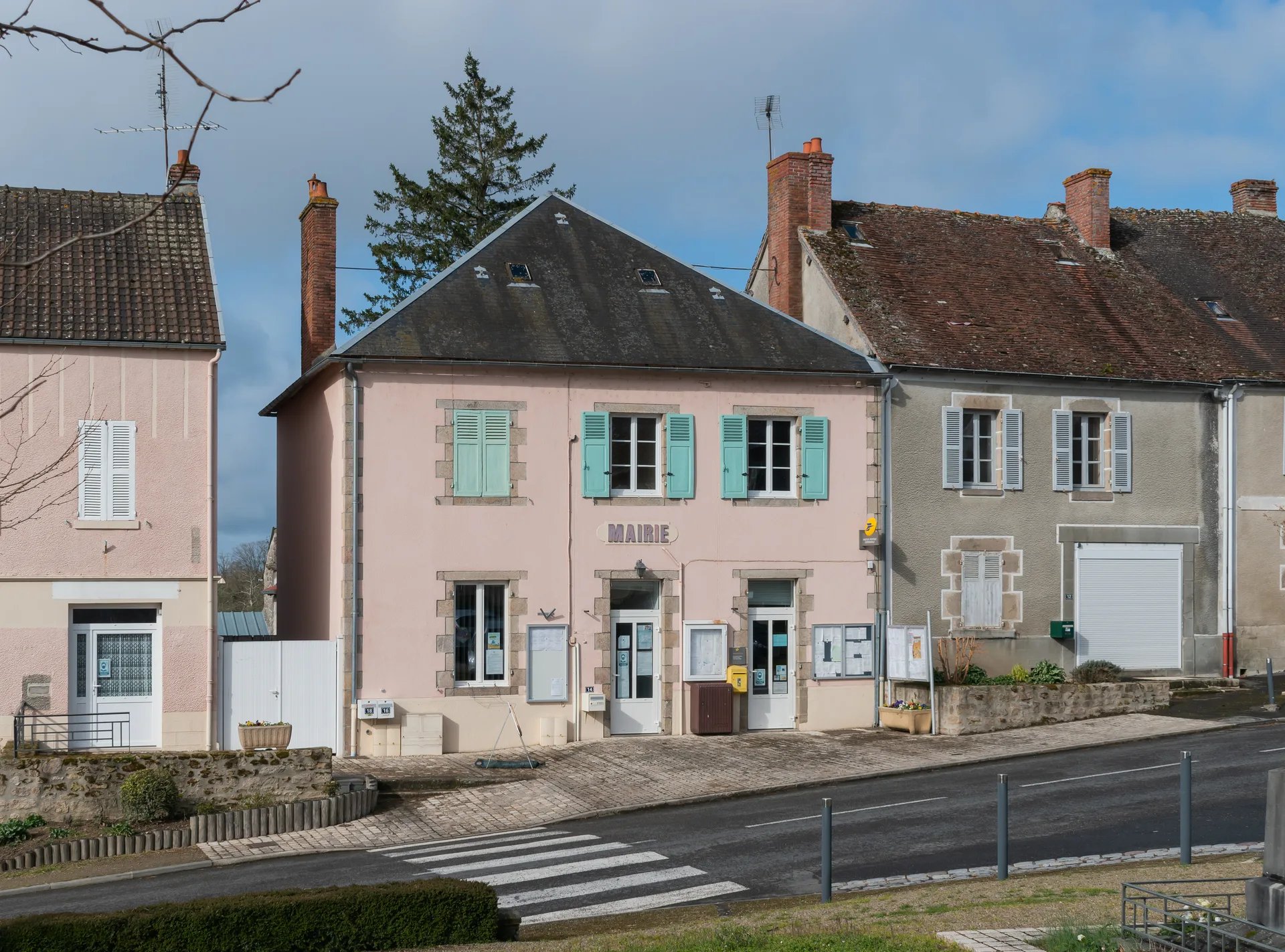Etang de Masgrimaud à Mailhac-sur-Benaize — À 1,1 km du lac