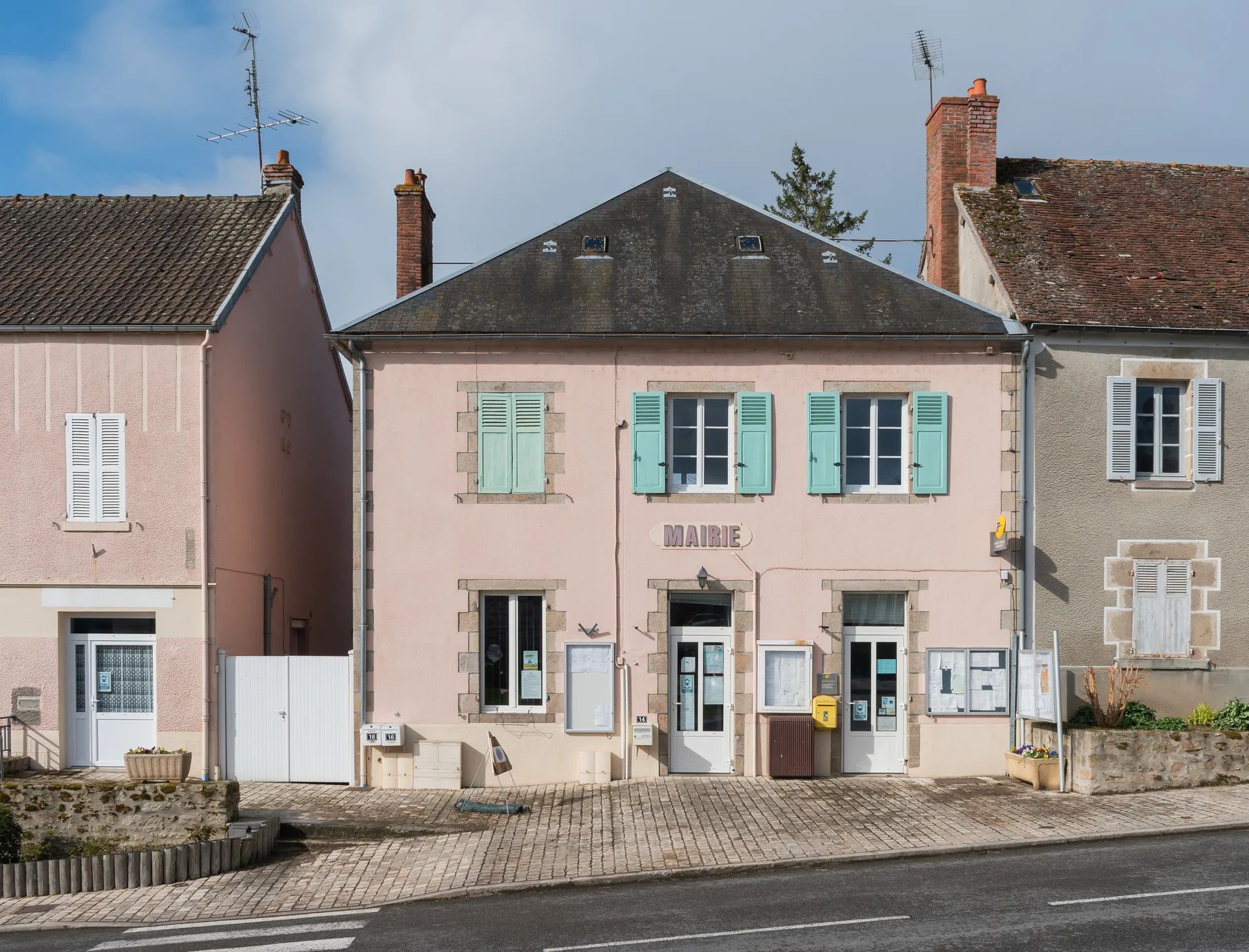 Etang de Masgrimaud à Mailhac-sur-Benaize — À 1,1 km du lac