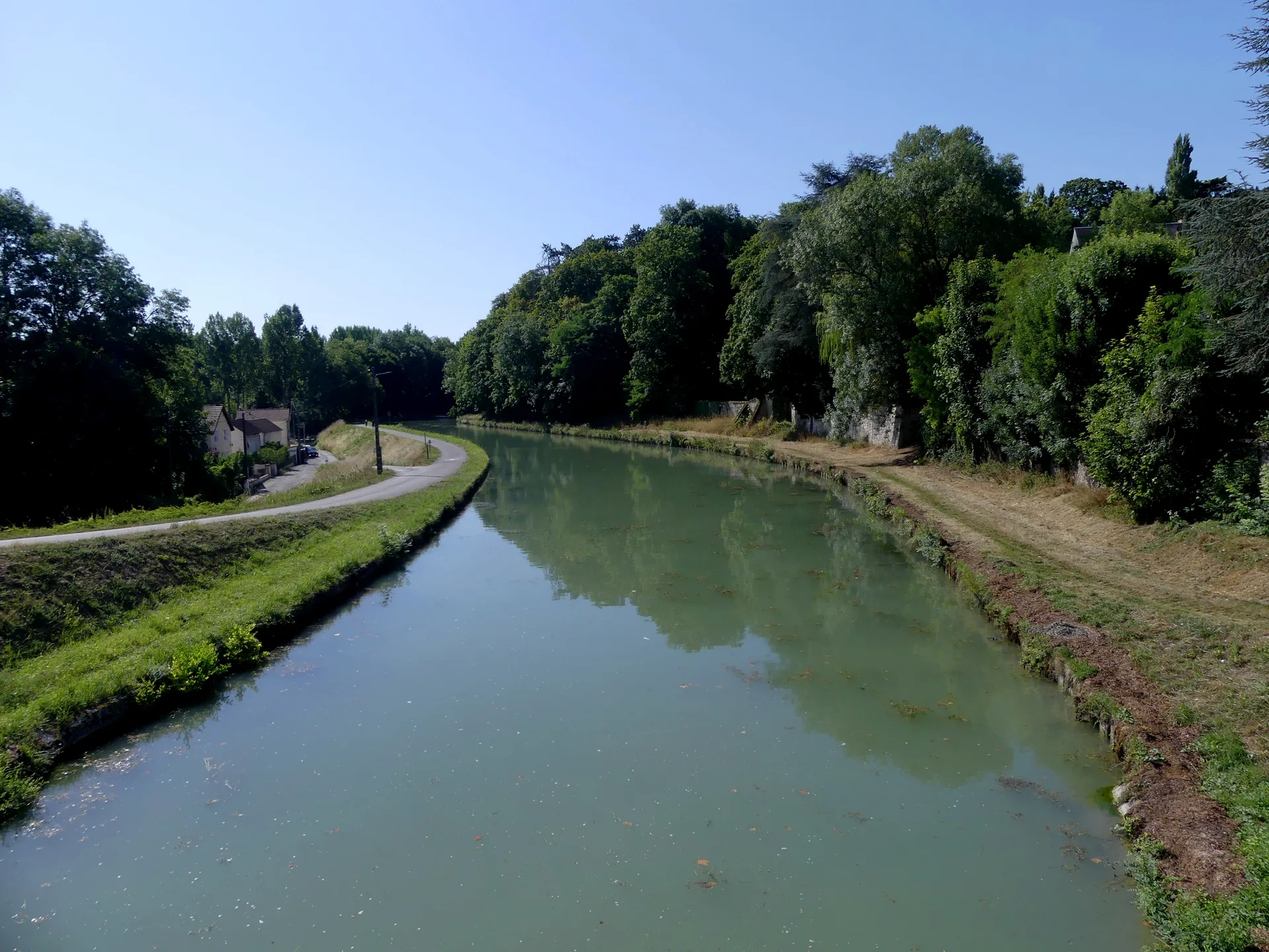 Etang de Nepurn à Amilly — À 1,8 km du lac