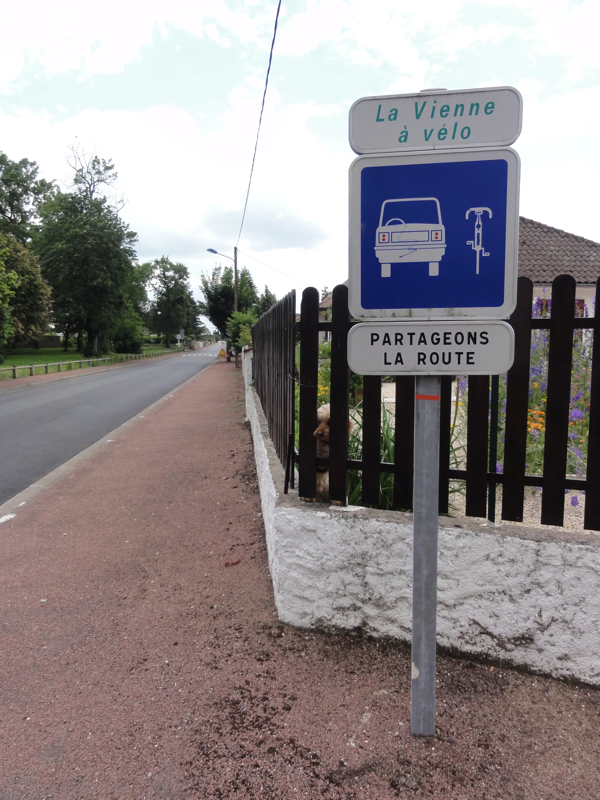 Etang de Nones à Châtellerault — À 1,7 km du lac