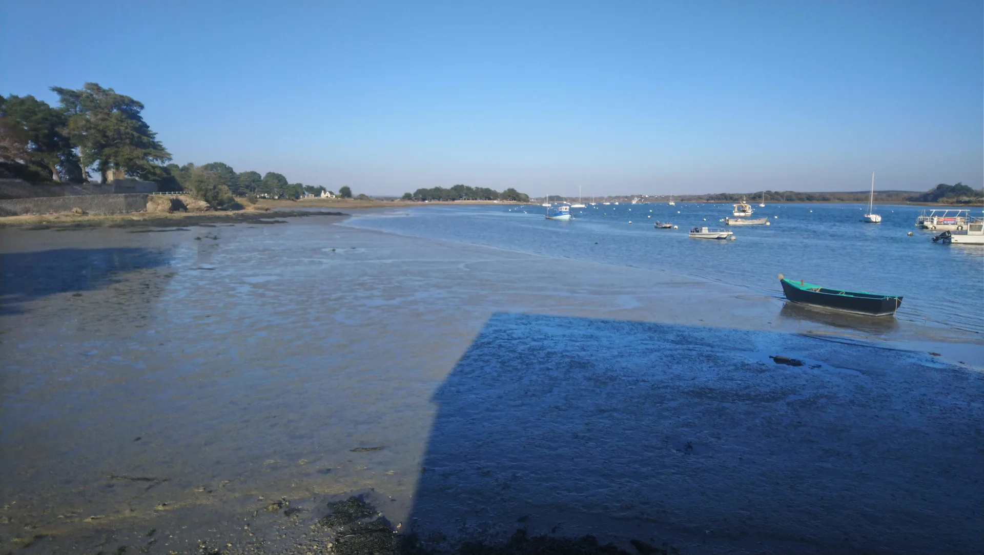 Etang de Noyalo à Theix-Noyalo — À 4,5 km du lac