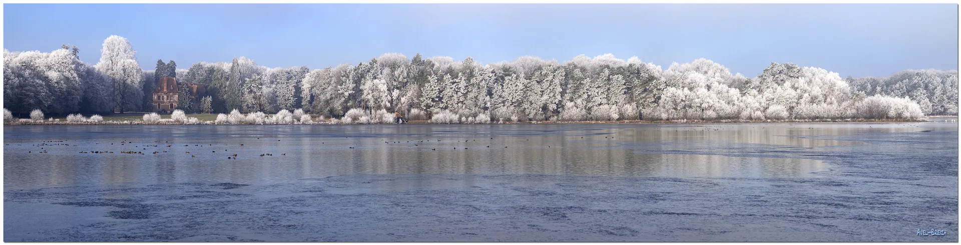 Etang de Paimpont à Paimpont — À 589 m du lac
