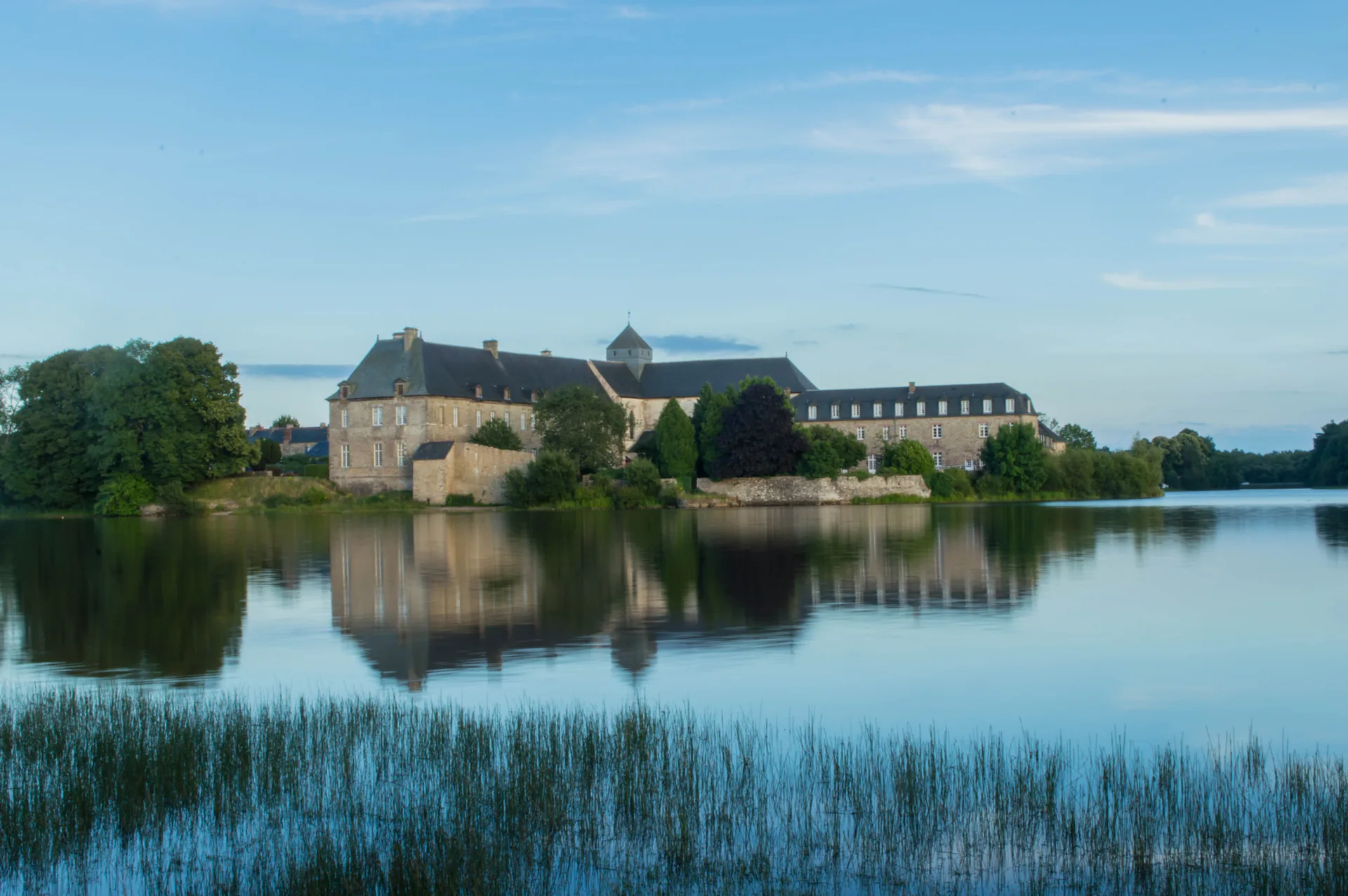 Etang de Paimpont à Paimpont — À 3,4 km du lac