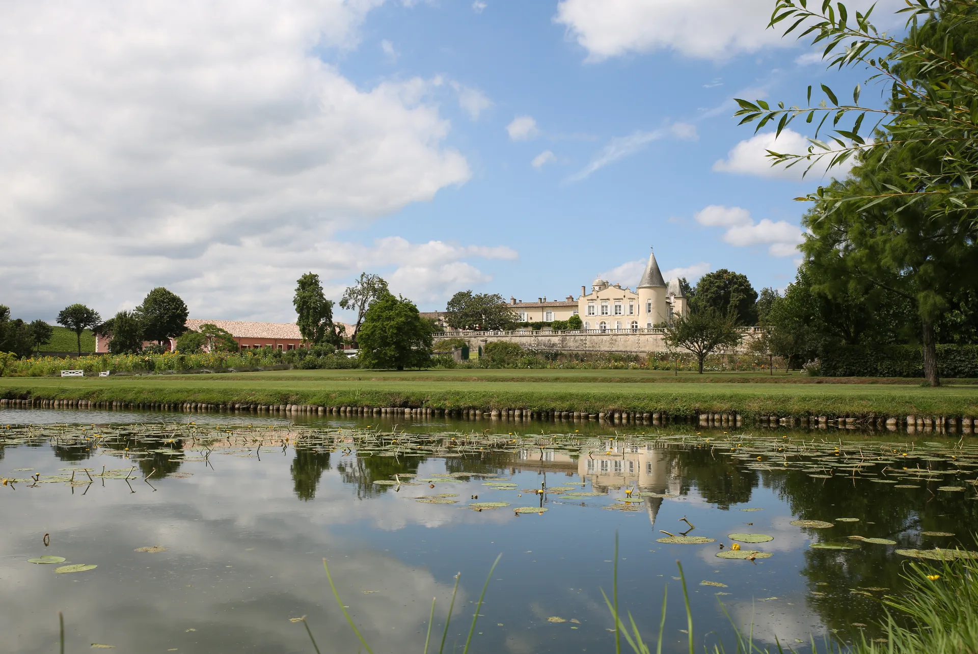 Etang de Paloumey à Ludon-Médoc — À 975 m du lac