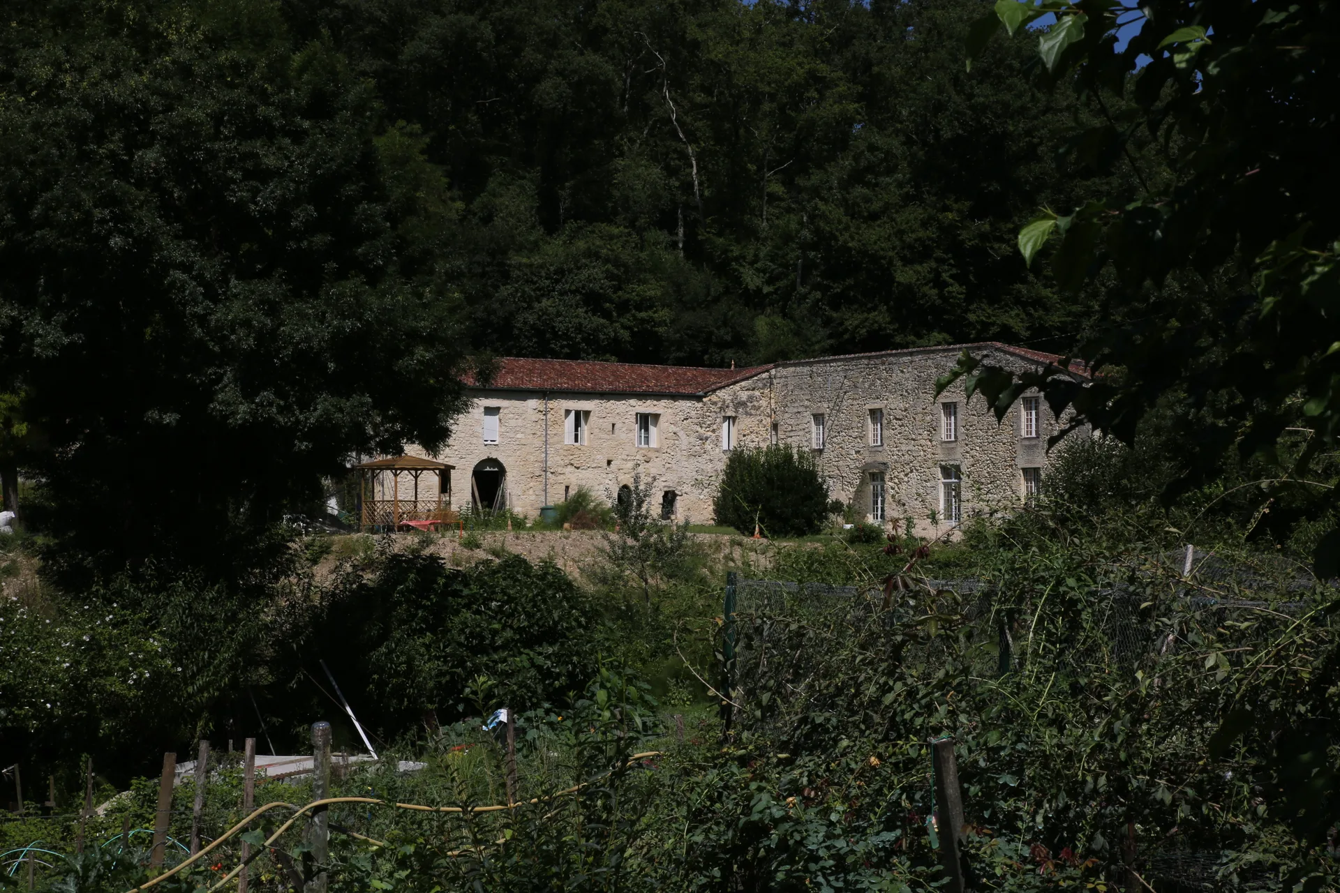 Etang de Paloumey à Ludon-Médoc — À 975 m du lac
