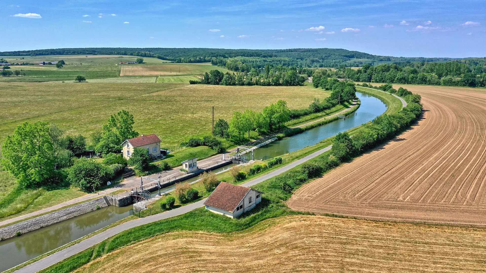Etang de Pontcey à Pontcey — À 2,8 km du lac