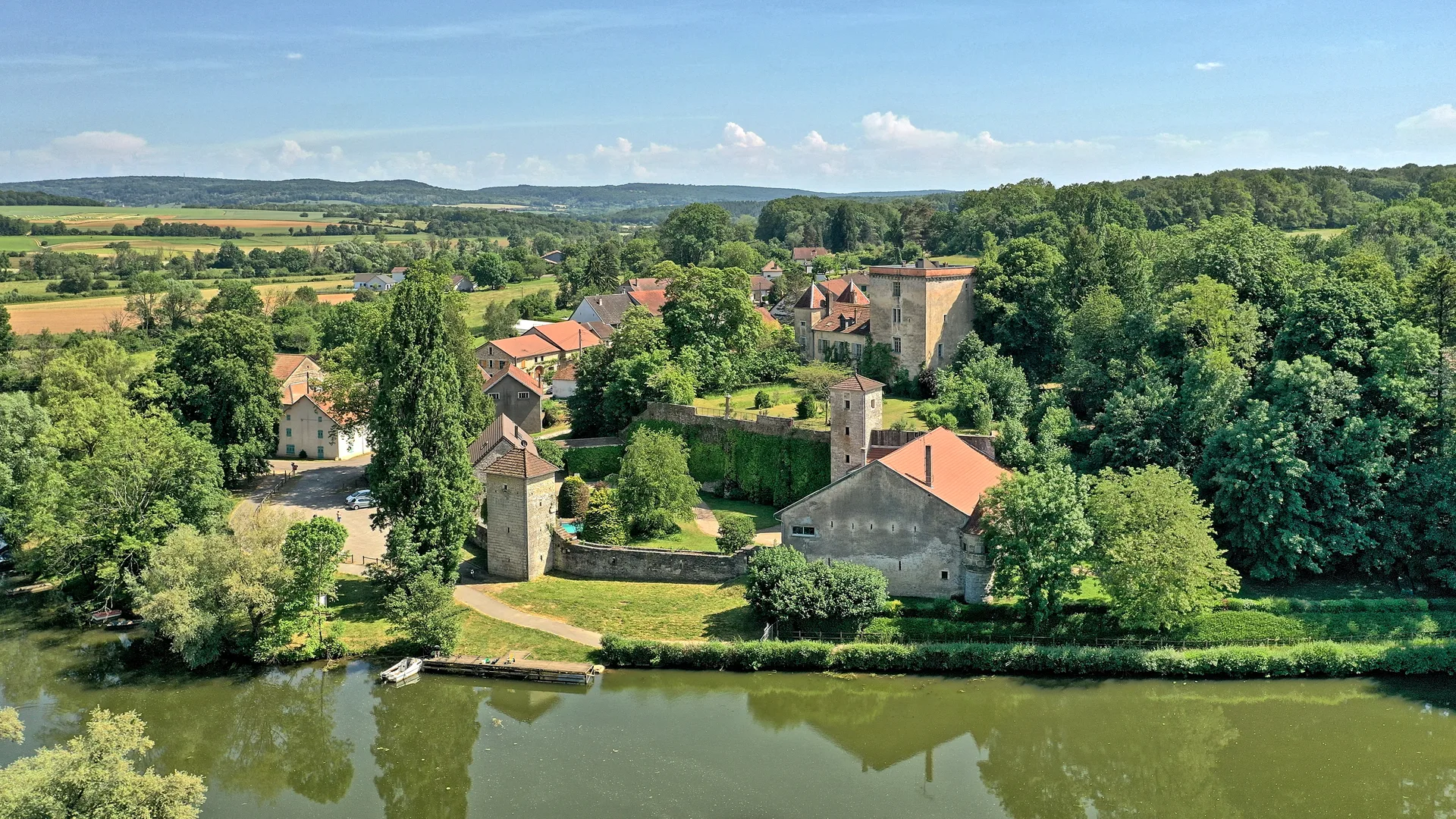 Etang de Pontcey à Pontcey — À 2,9 km du lac