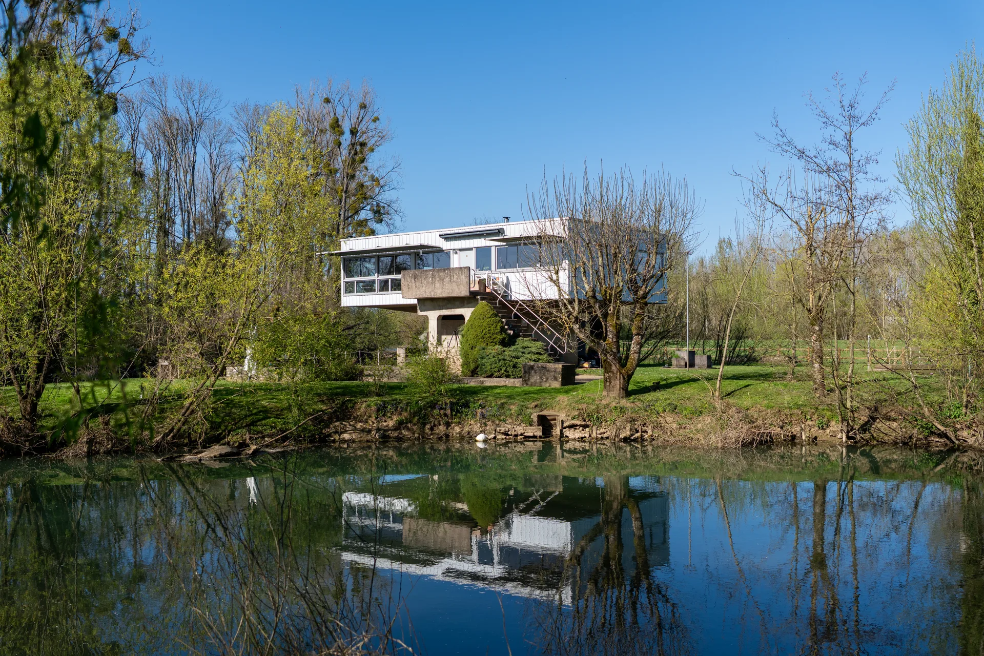 Etang de Pontcey à Pontcey — À 2,8 km du lac