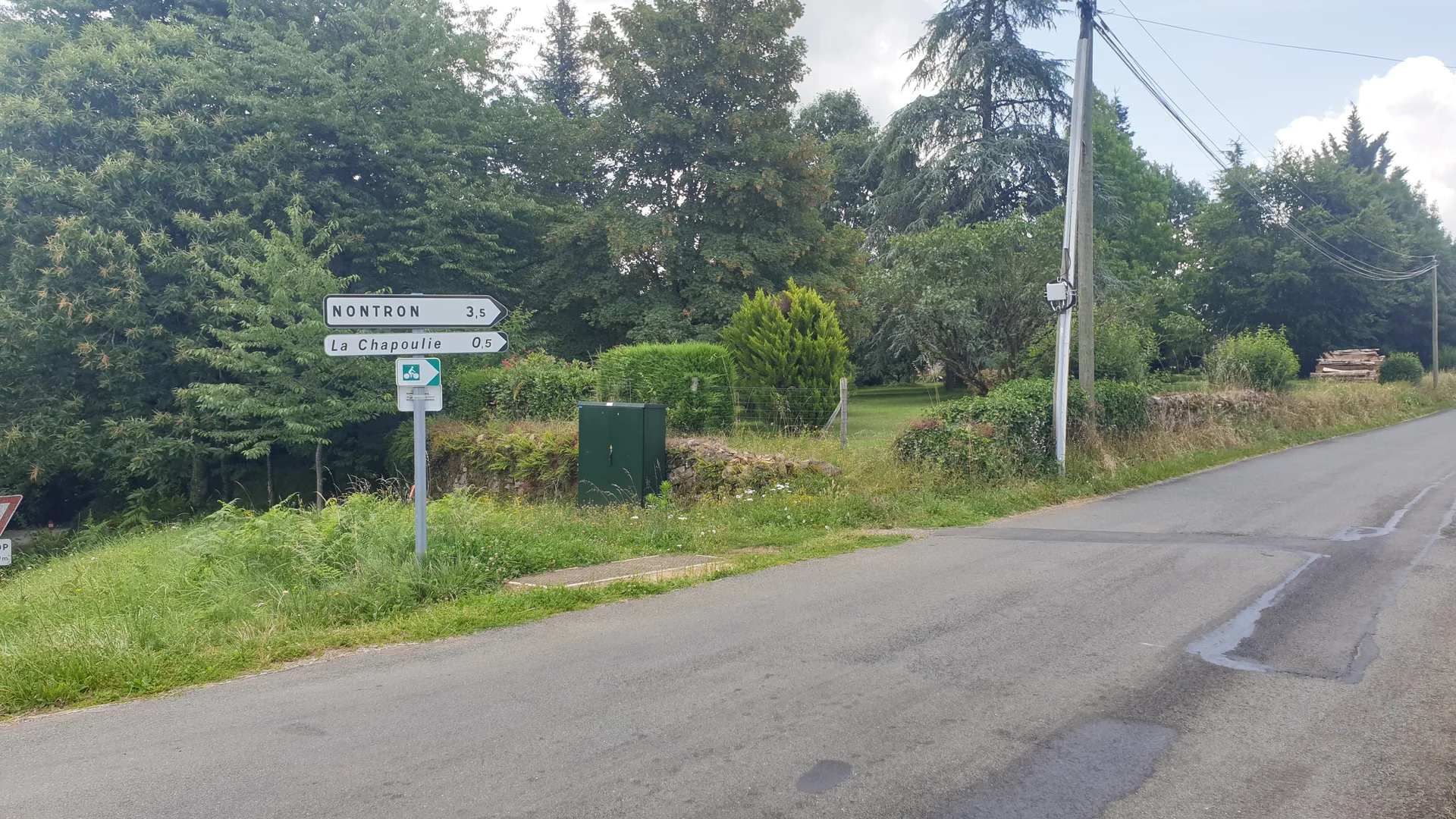 Etang de Saint Estephe à Saint-Estèphe — À 3,5 km du lac