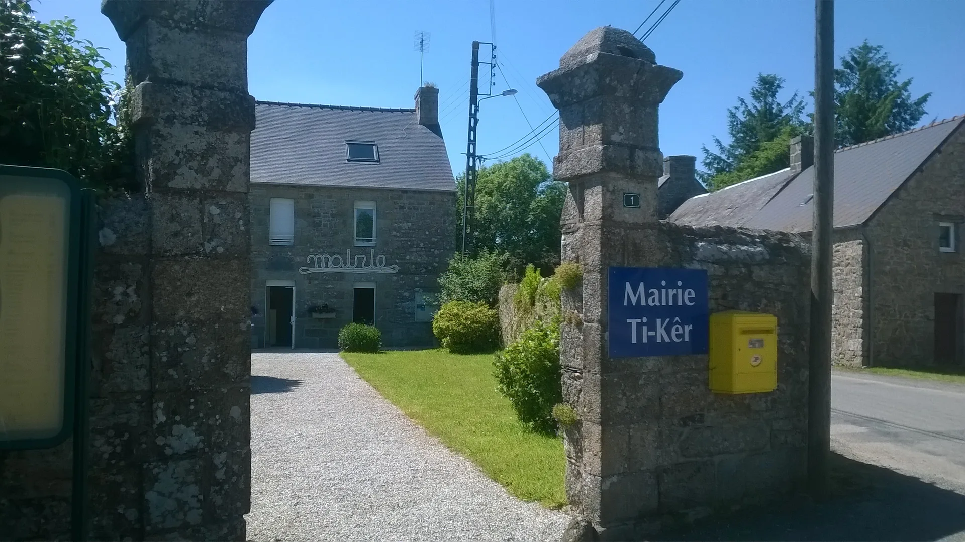 Etang de Saint Norgant Kerne uhel à Trémargat — À 1,9 km du lac