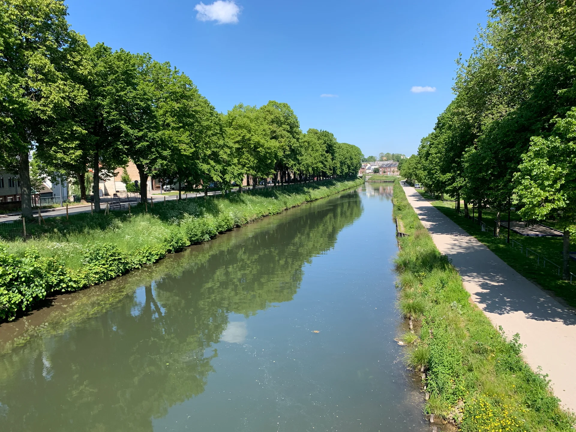 Etang  de Saint Pierre à Amiens — Sur le lac