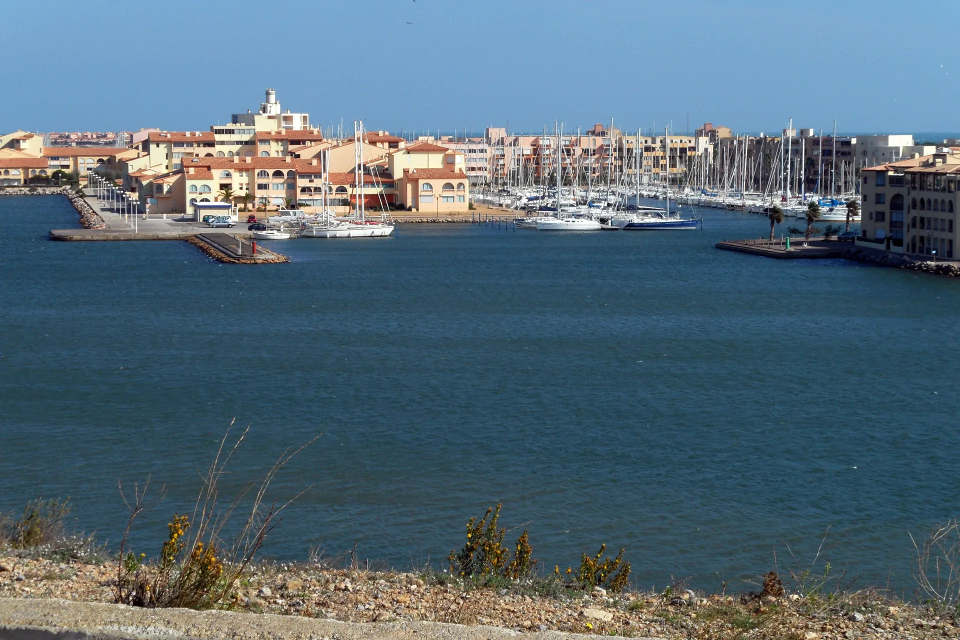 Étang de Salses-Leucate à Salses-le-Château — À 3,1 km du lac