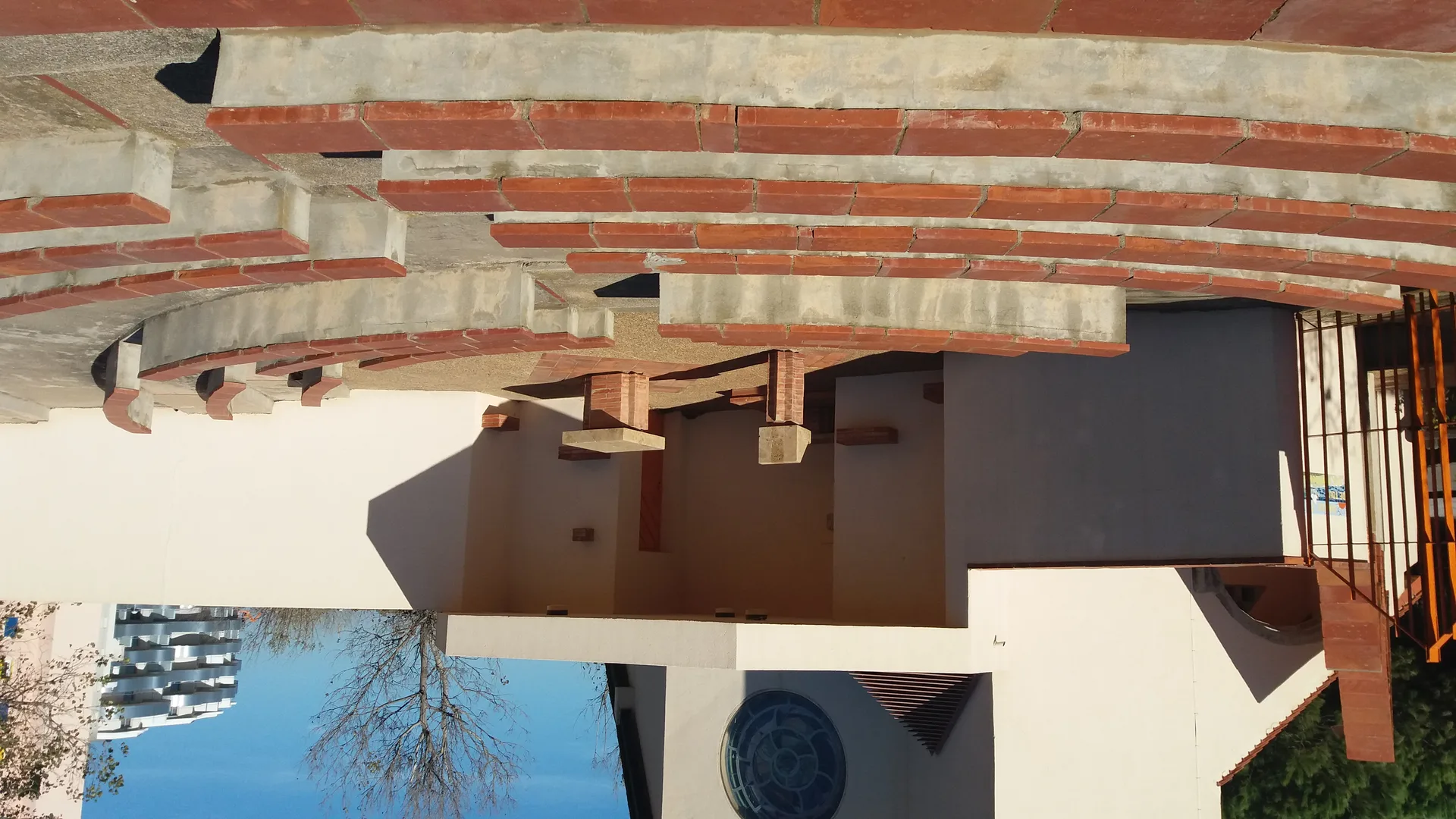 Étang de Salses-Leucate à Salses-le-Château — À 4,2 km du lac