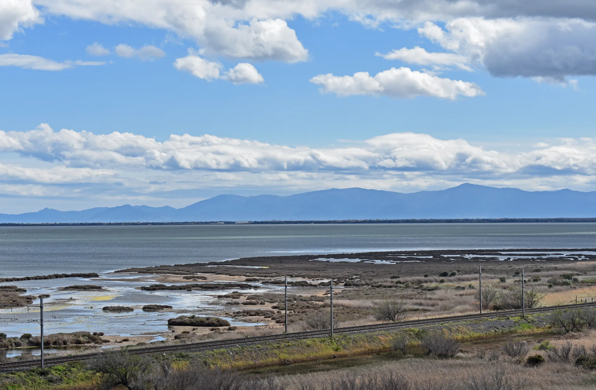 Étang de Salses-Leucate à Salses-le-Château — À 2,9 km du lac