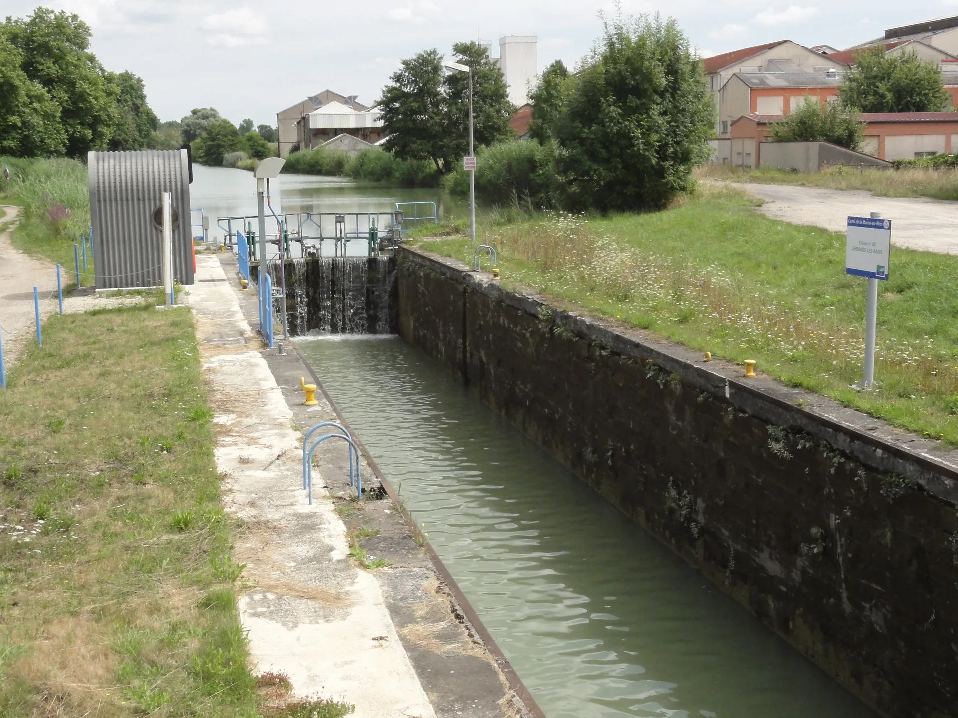 Etang de Sermaize les Bains à Rancourt-sur-Ornain — À 1,4 km du lac