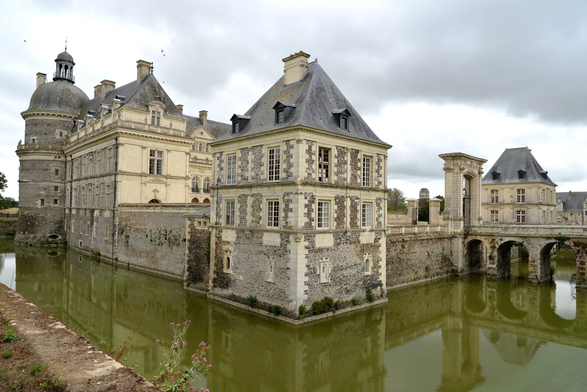 Etang de Serrant à Saint-Georges-sur-Loire — À 219 m du lac