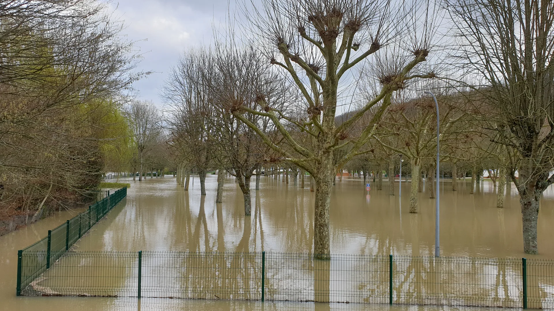 Etang de St Quentin à Montoire-sur-le-Loir — À 3,2 km du lac