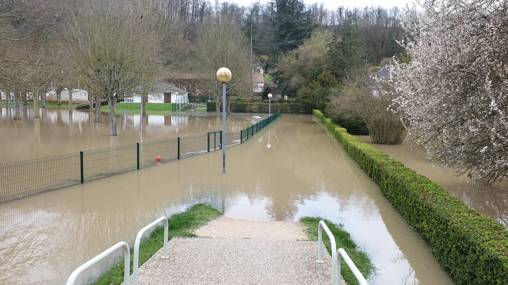 Etang de St Quentin à Montoire-sur-le-Loir — À 3,2 km du lac