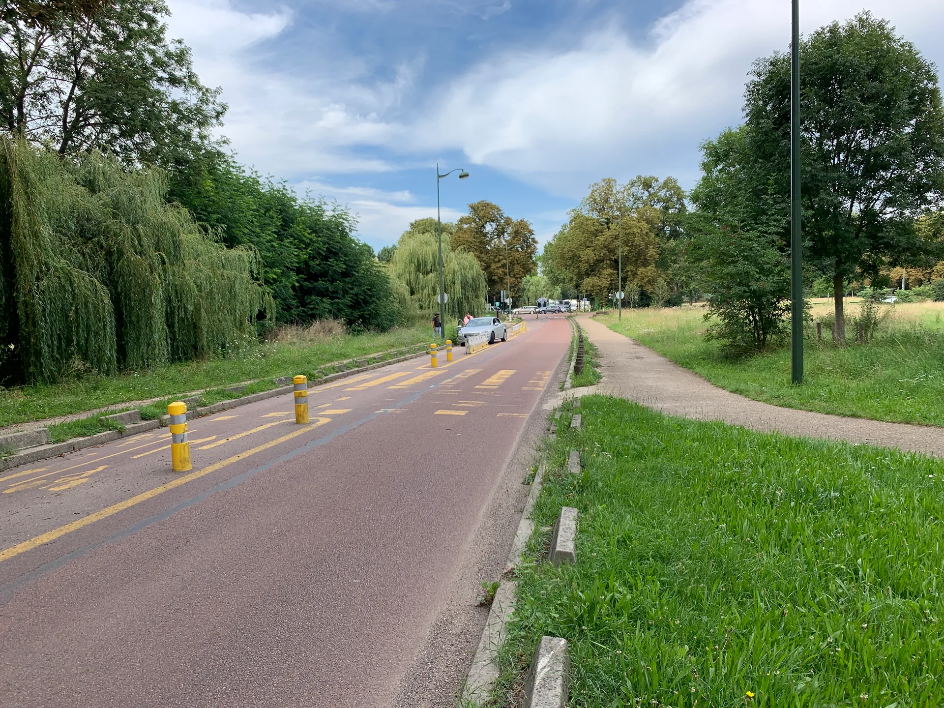 Etang de Suresnes à Paris — À 261 m du lac