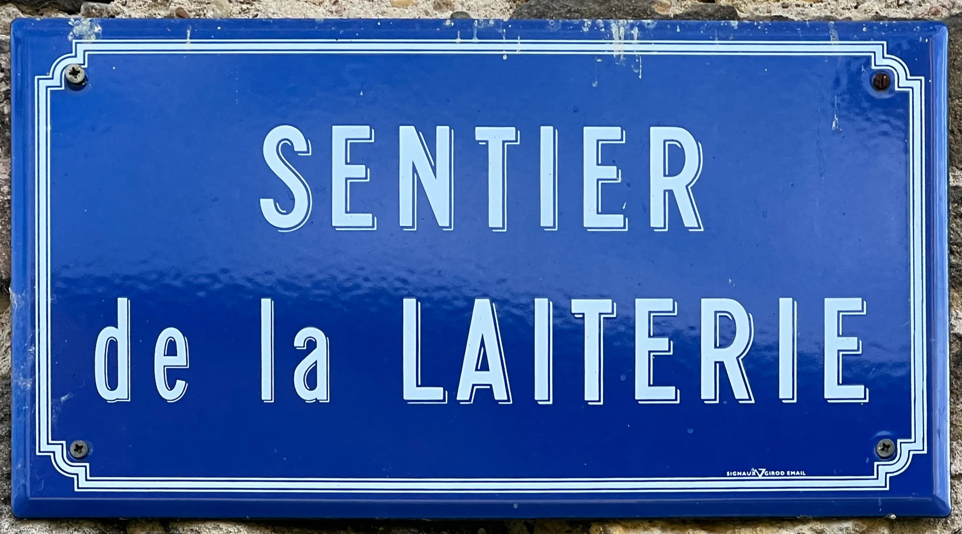 Etang de Tenare à Baudrières — À 2,7 km du lac