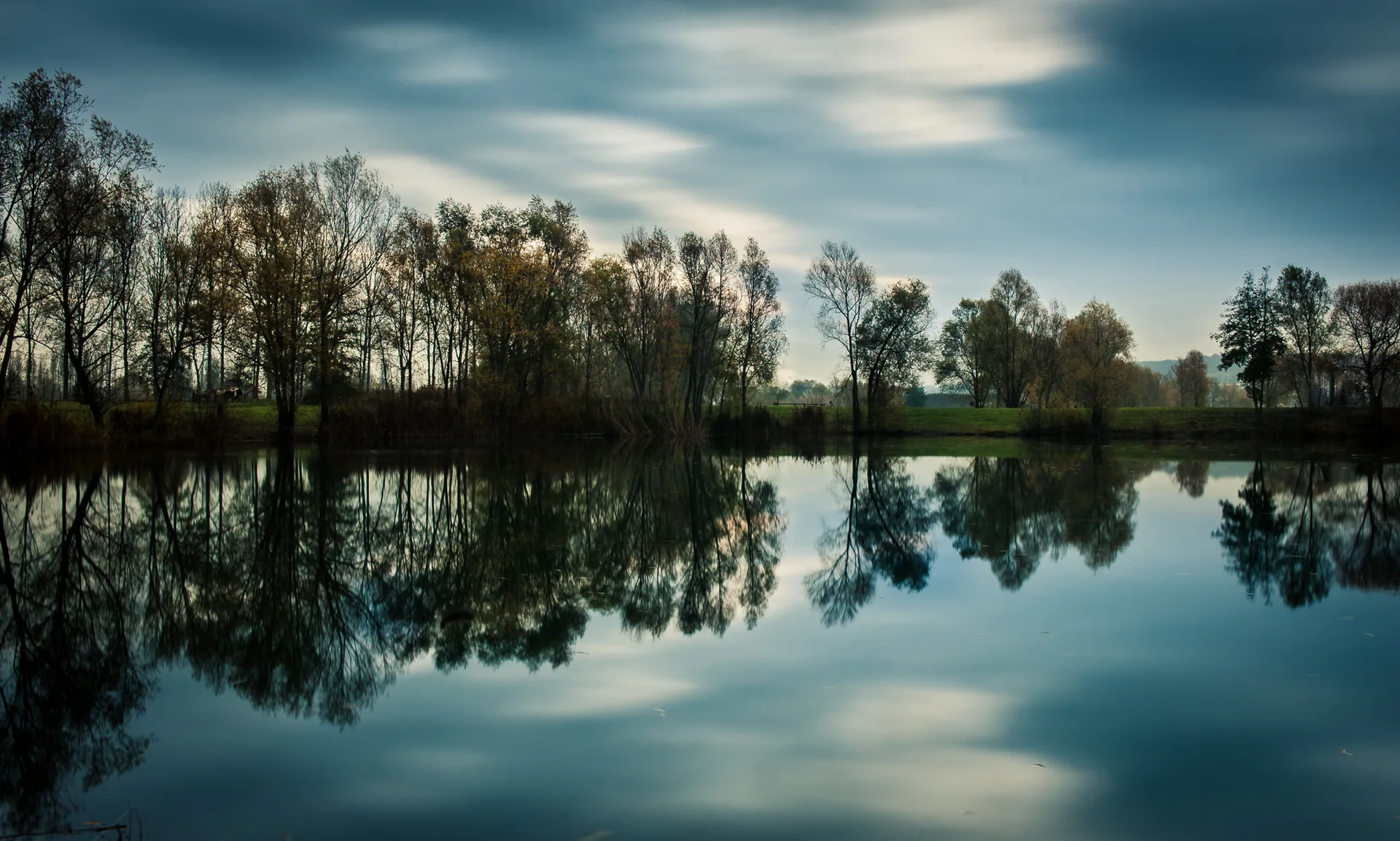 Etang de Tourville la riviere à Tourville-la-Rivière — À 1,3 km du lac