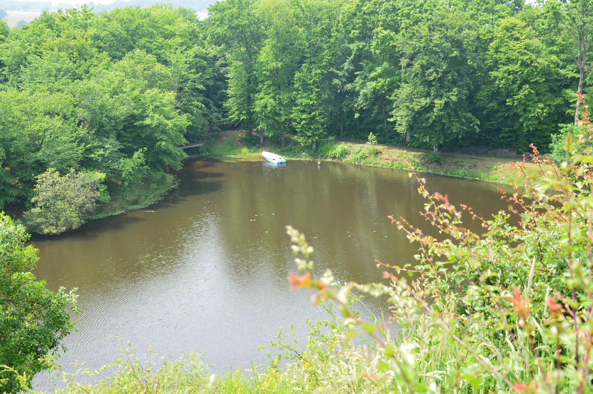 Etang de Tremelin à Iffendic — À 2,3 km du lac