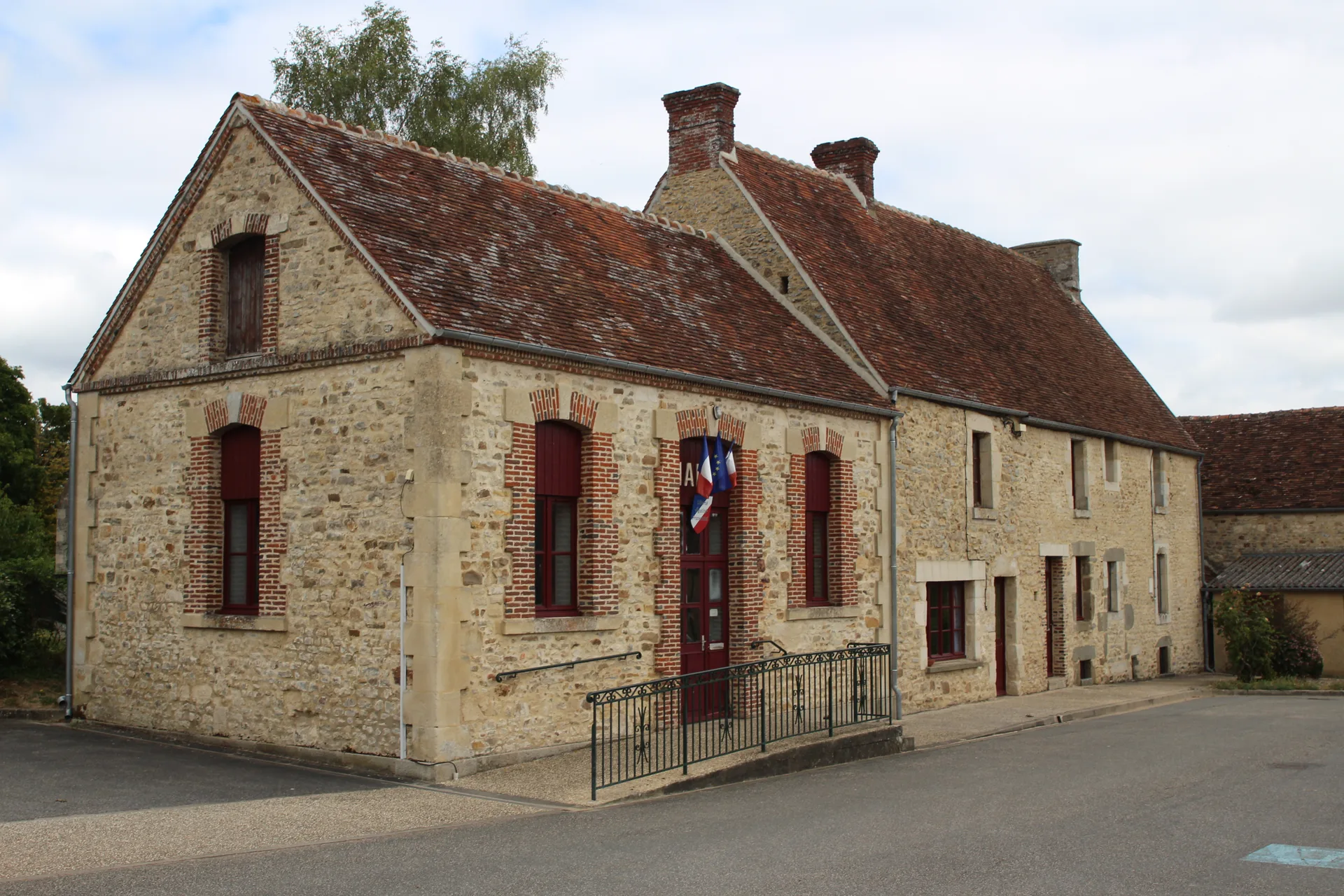 Etang de Vie à Boischampré — À 4,7 km du lac