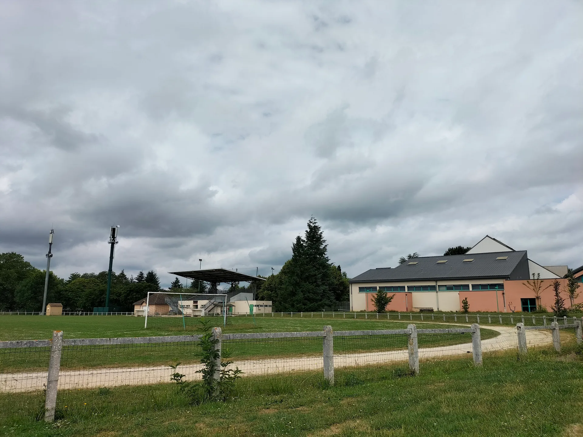 Etang des Cheres à Teloché — À 1,9 km du lac