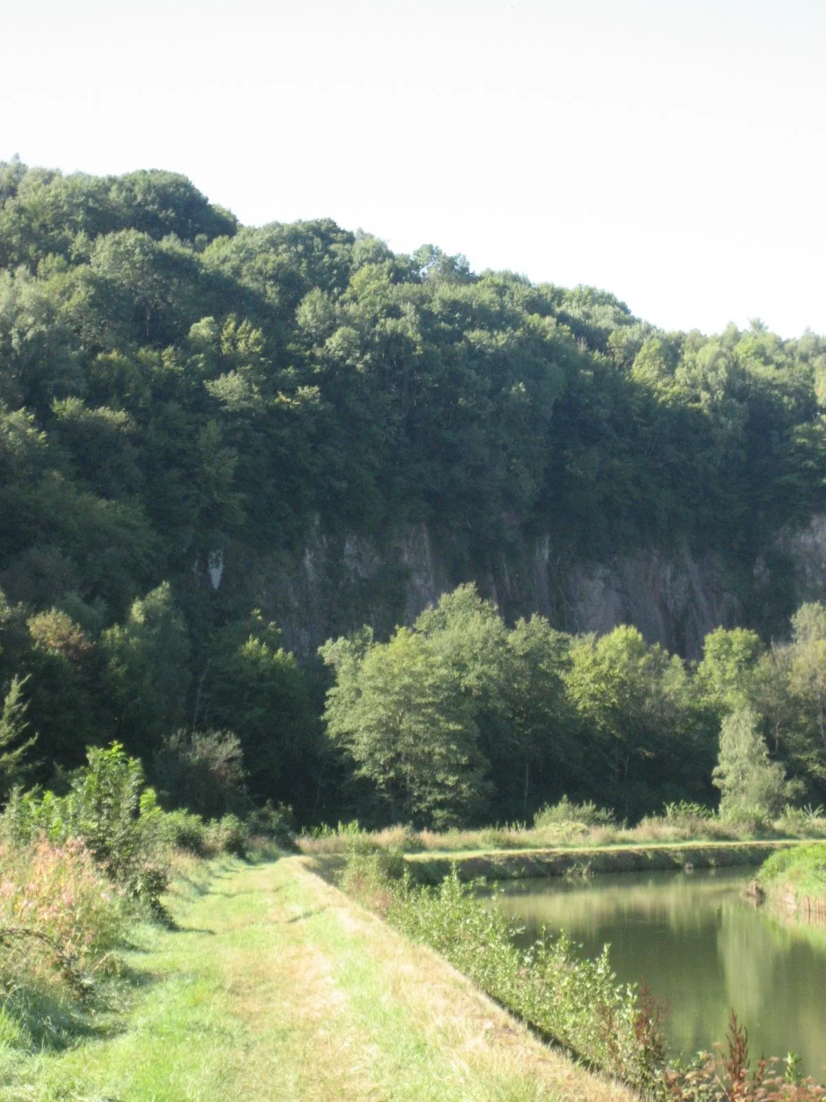 Etang des Grosses Granges à Ambiévillers — À 899 m du lac