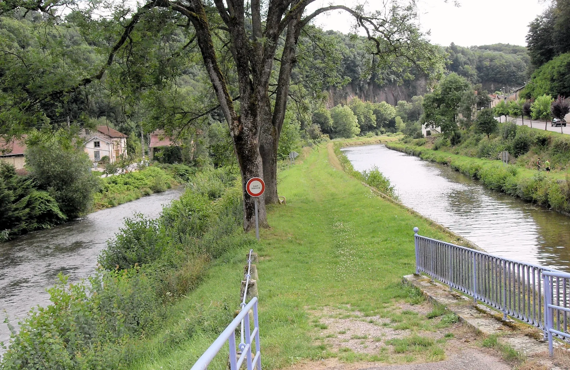 Etang des Grosses Granges à Ambiévillers — À 2,4 km du lac