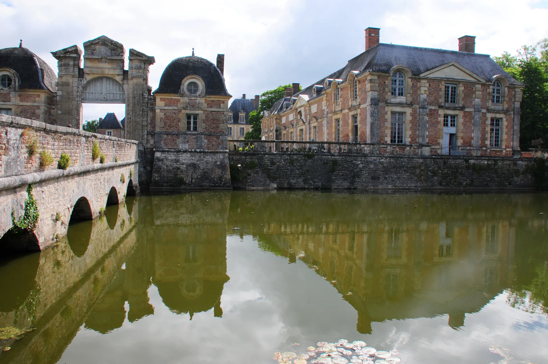 Etang des Hautes Brosses à La Ferté-Saint-Aubin — À 3,0 km du lac