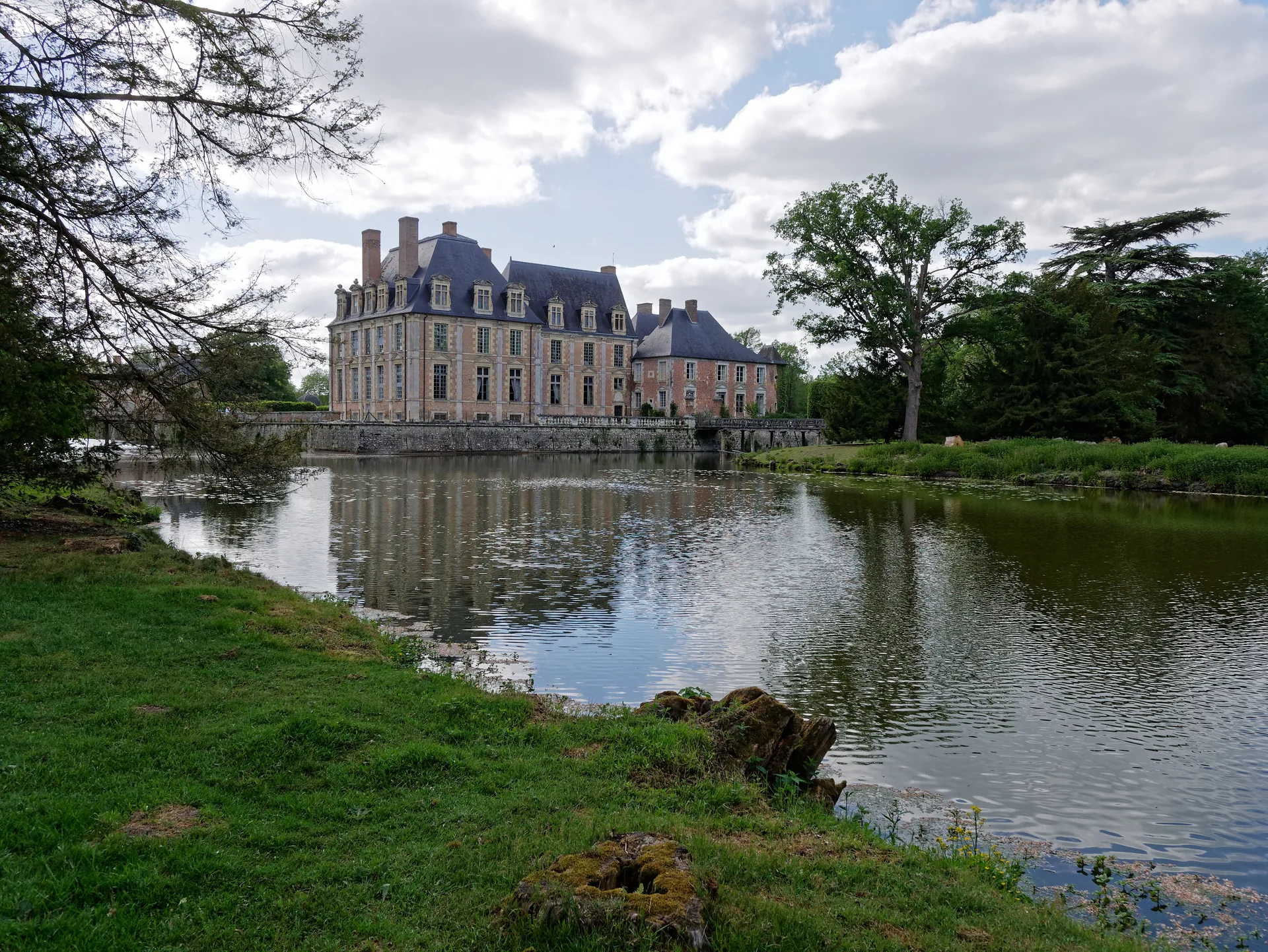 Etang des Hautes Brosses à La Ferté-Saint-Aubin — À 2,9 km du lac